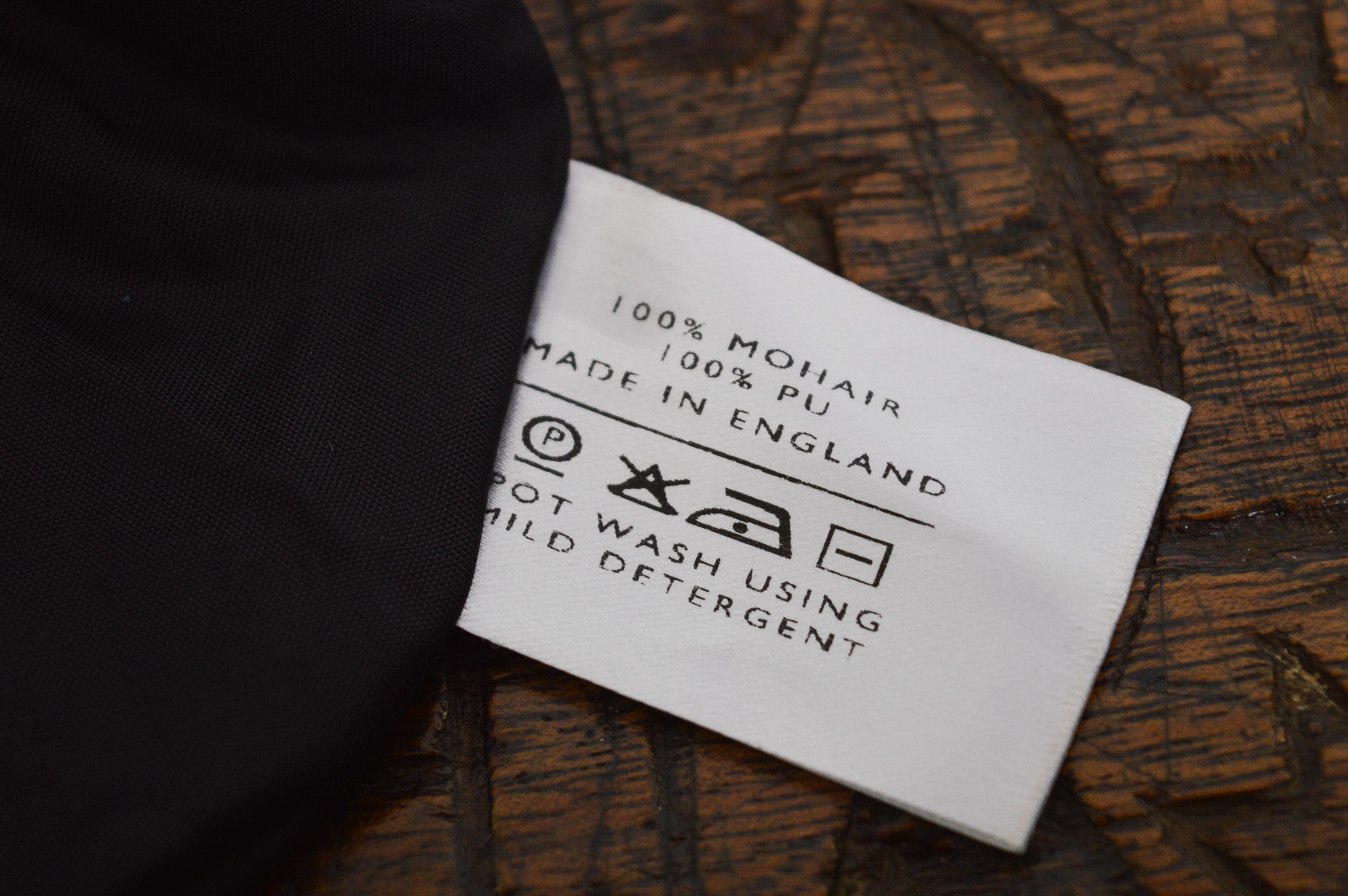 Mini-sac 'Claudia' en mohair du designer britannique Ashley Williams, en forme de nounours. en vente 15