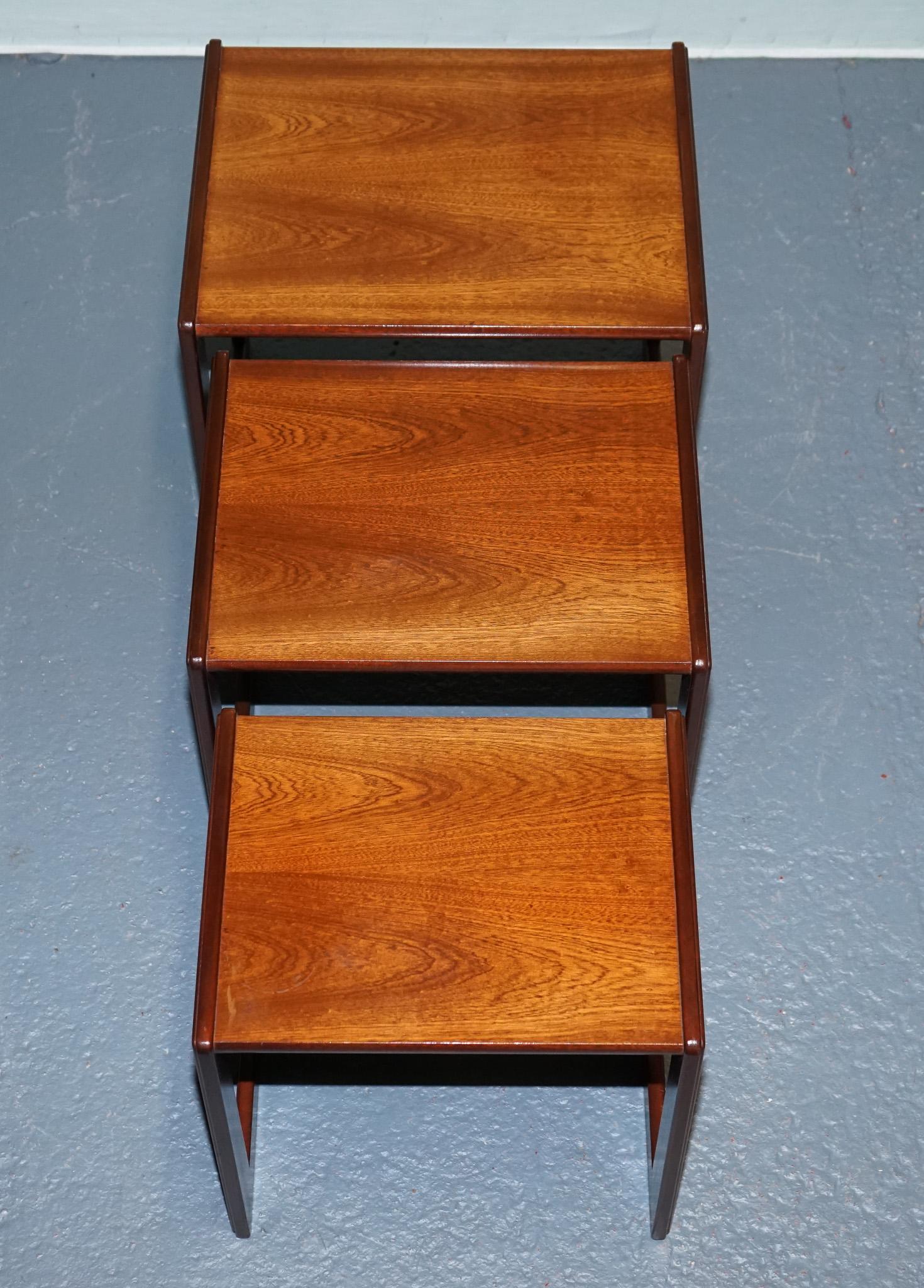 20th Century BRITISH G PLAN MID CENTURY HARDWOOD TEAK NESTING TABLES SLEEK MINiMALIST For Sale