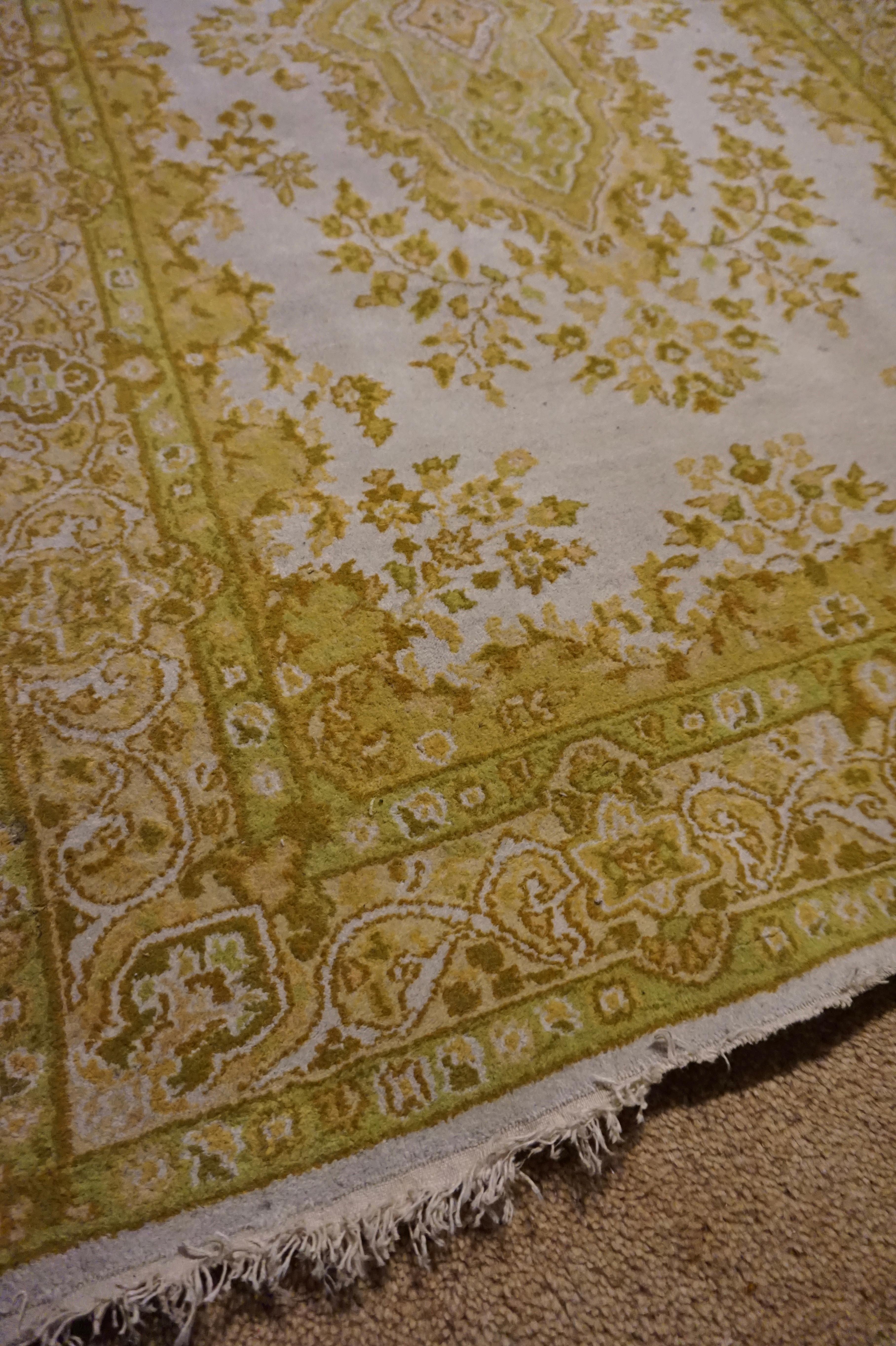 Britischer, handgeknüpfter Kashan-Wollteppich in Kaschmir-Mossgrün in einem einzigartigen Farbton, Britisch-Indien im Angebot 1