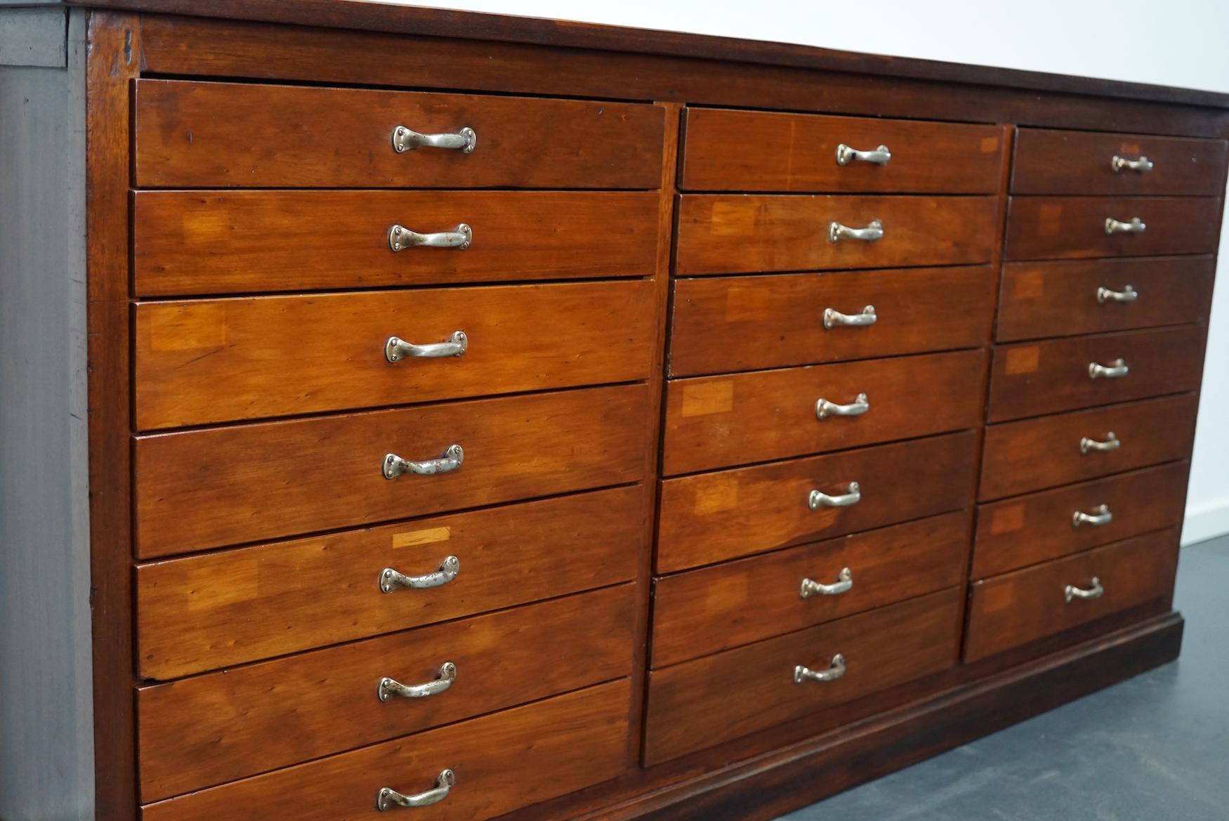 British Mahogany Apothecary Cabinet or Bank of Drawers, 1930s In Good Condition In Nijmegen, NL