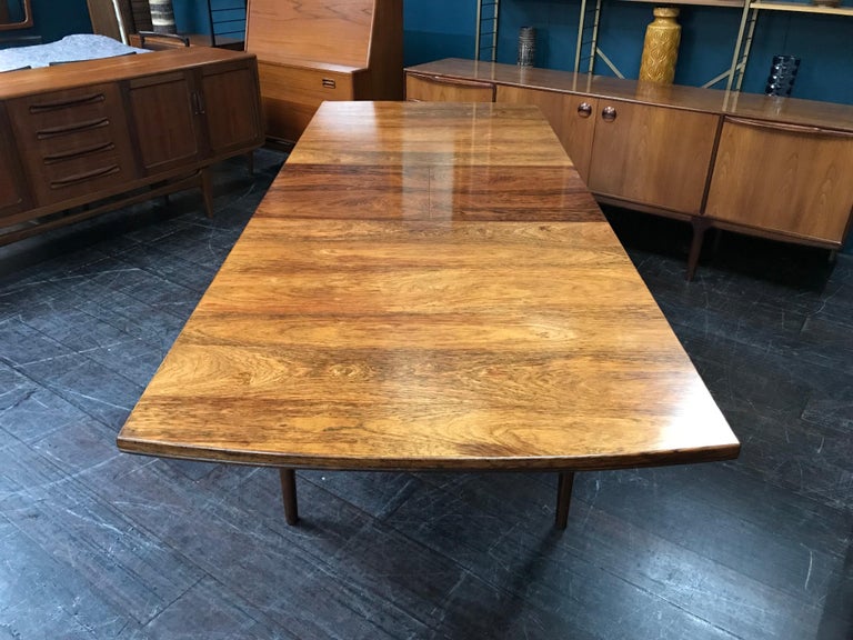 British Midcentury Extending Rosewood Dining Table by Alfred Cox For Sale 2