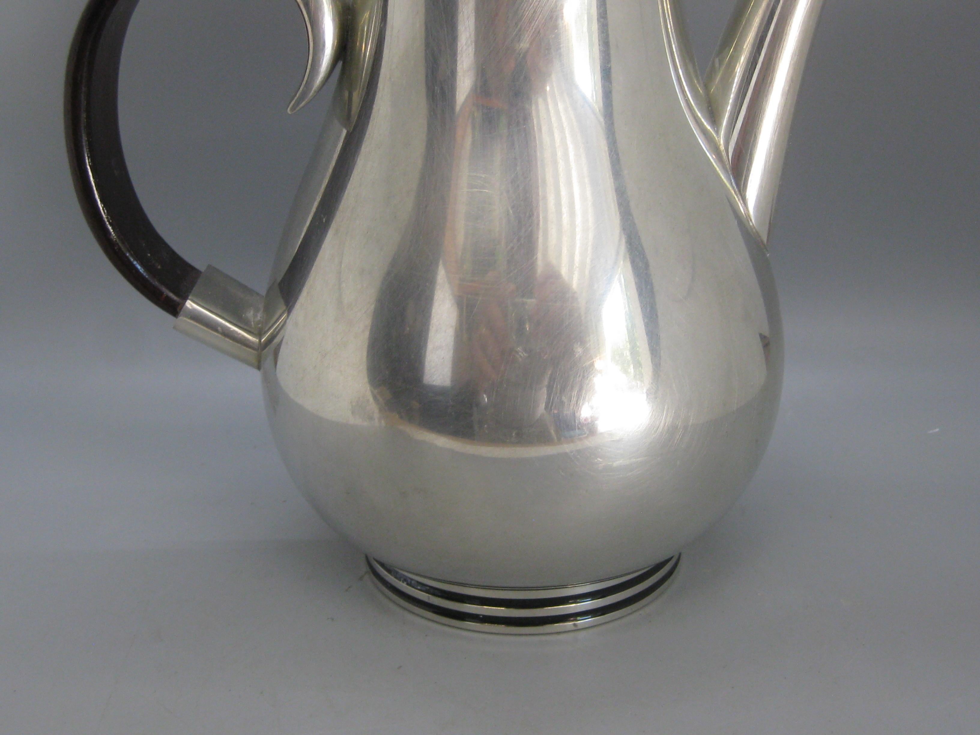 British Mid Century Royal Selangor Pewter & Rosewood Coffee Pot By Gerald Benney For Sale 5