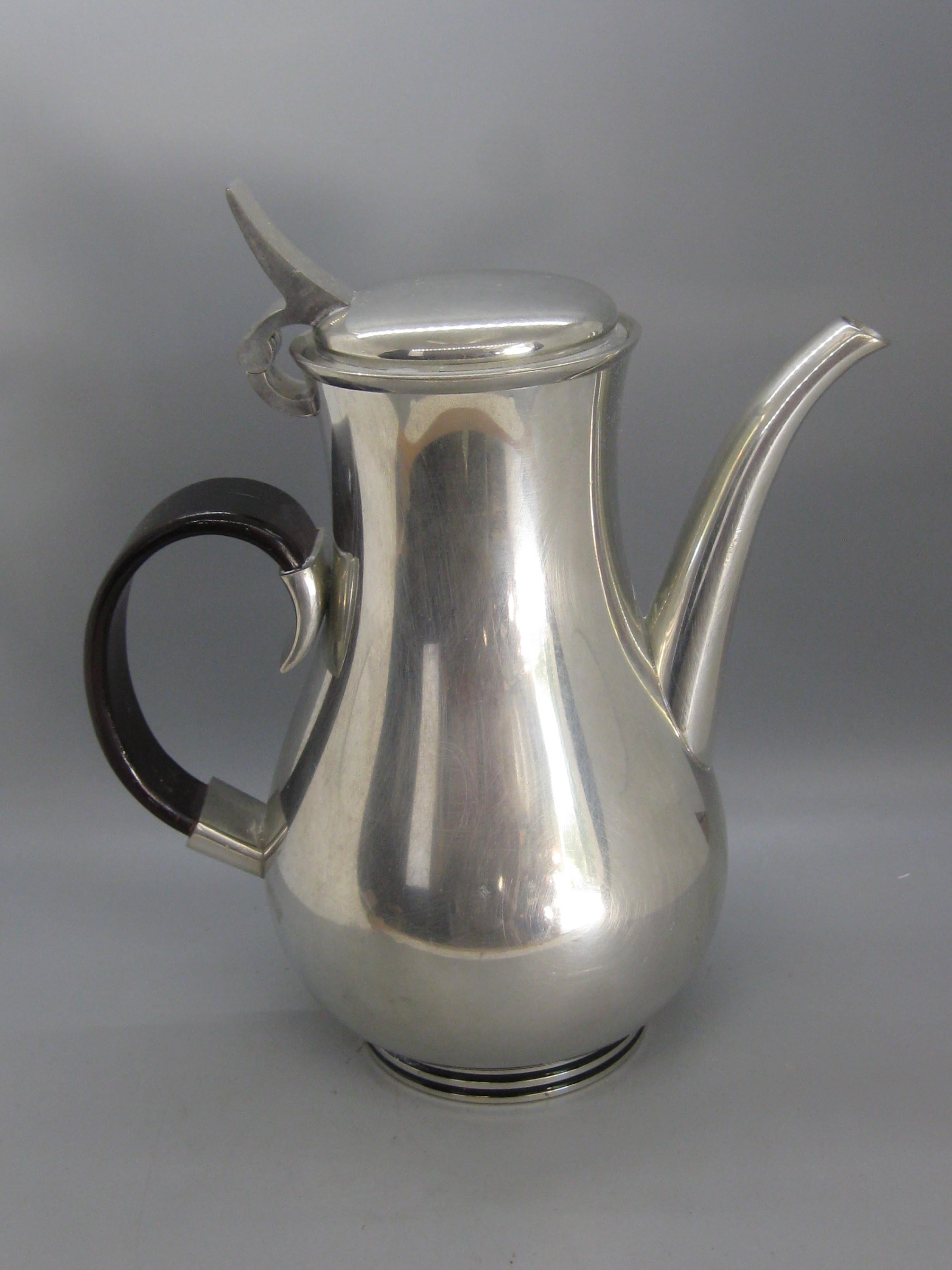 British Mid Century Royal Selangor Pewter & Rosewood Coffee Pot By Gerald Benney For Sale 3