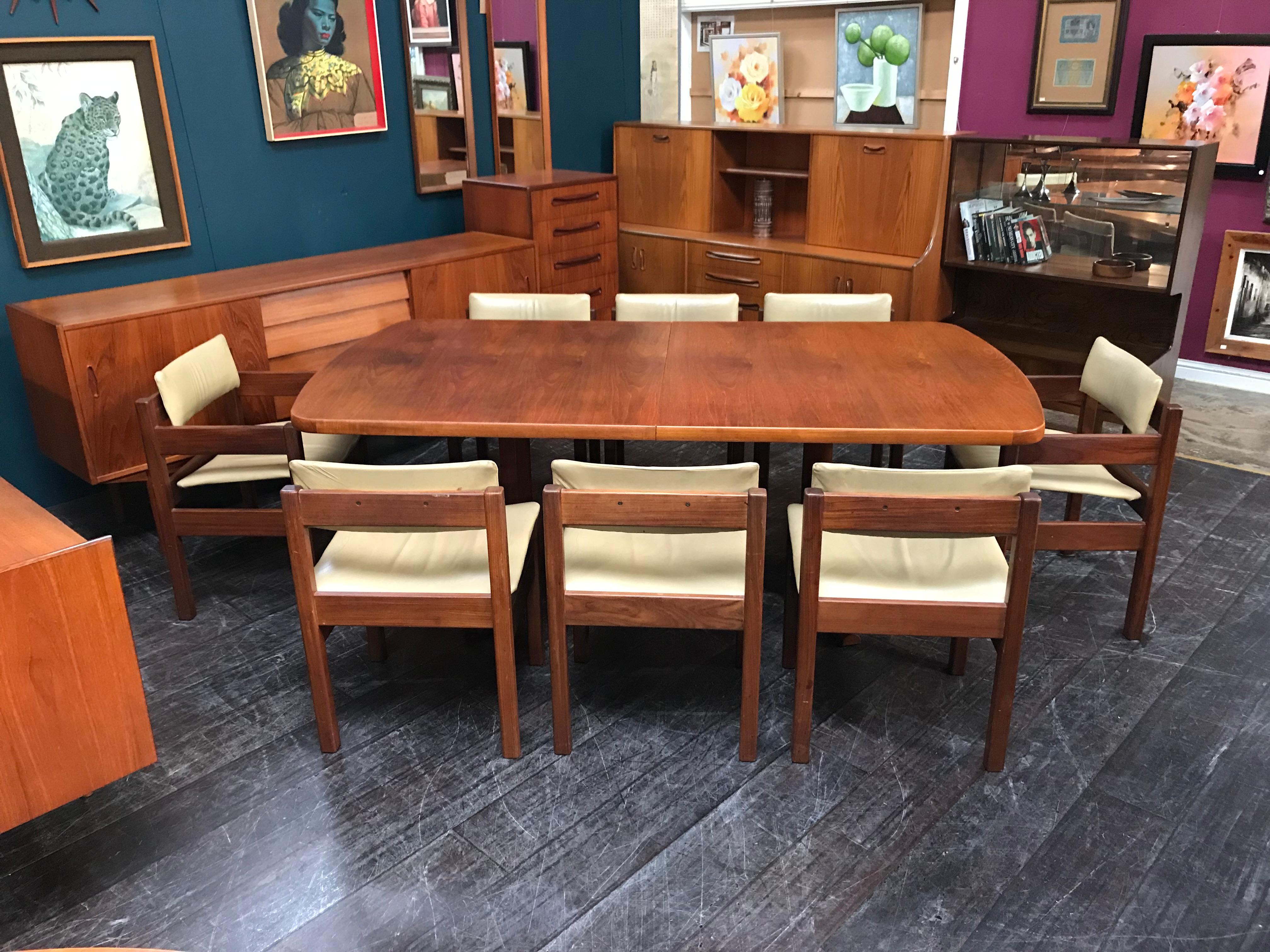 English British Midcentury Teak Dining Table and 8-Leather Chairs by Gordon Russell