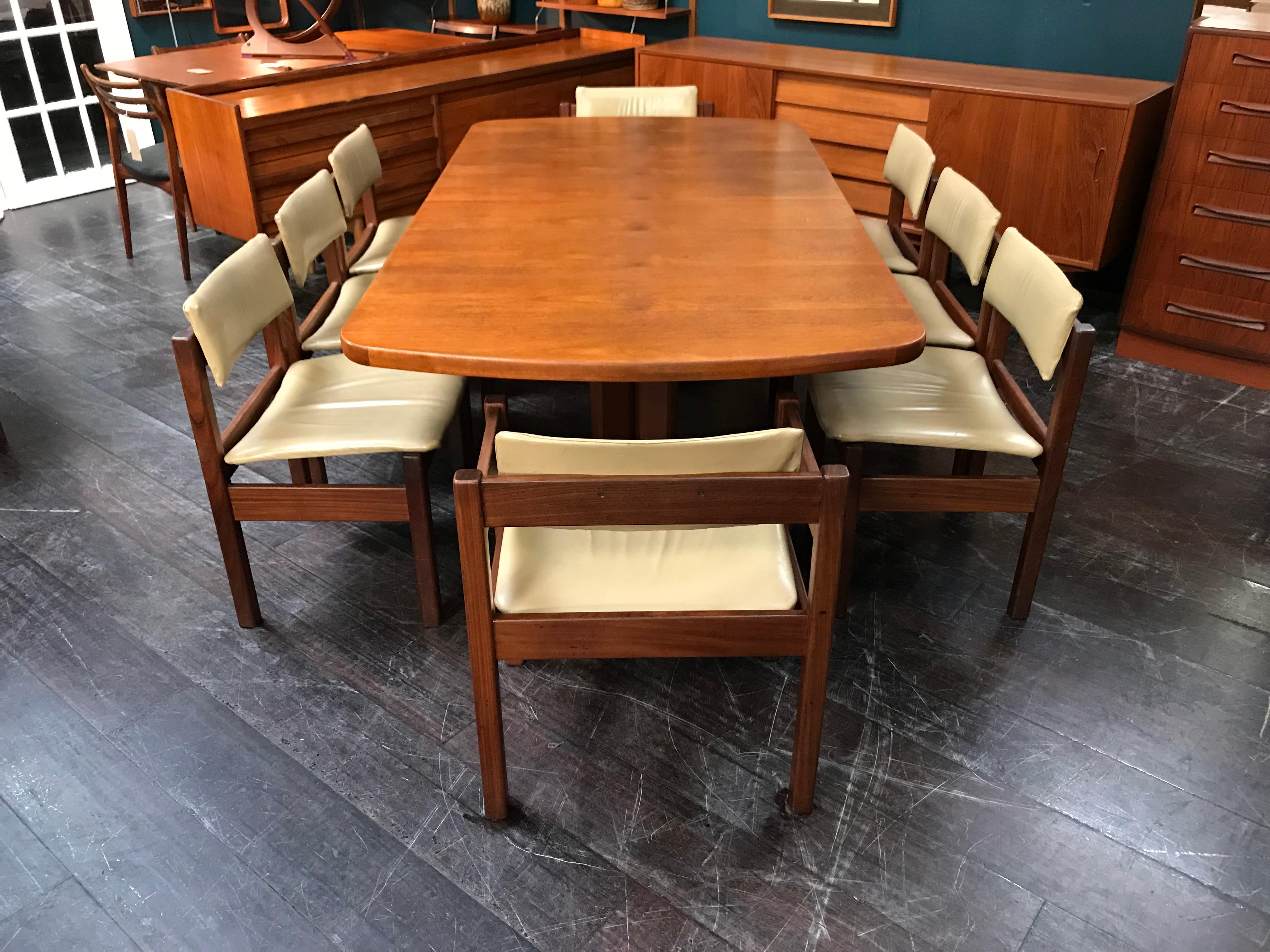 British Midcentury Teak Dining Table and 8-Leather Chairs by Gordon Russell 2