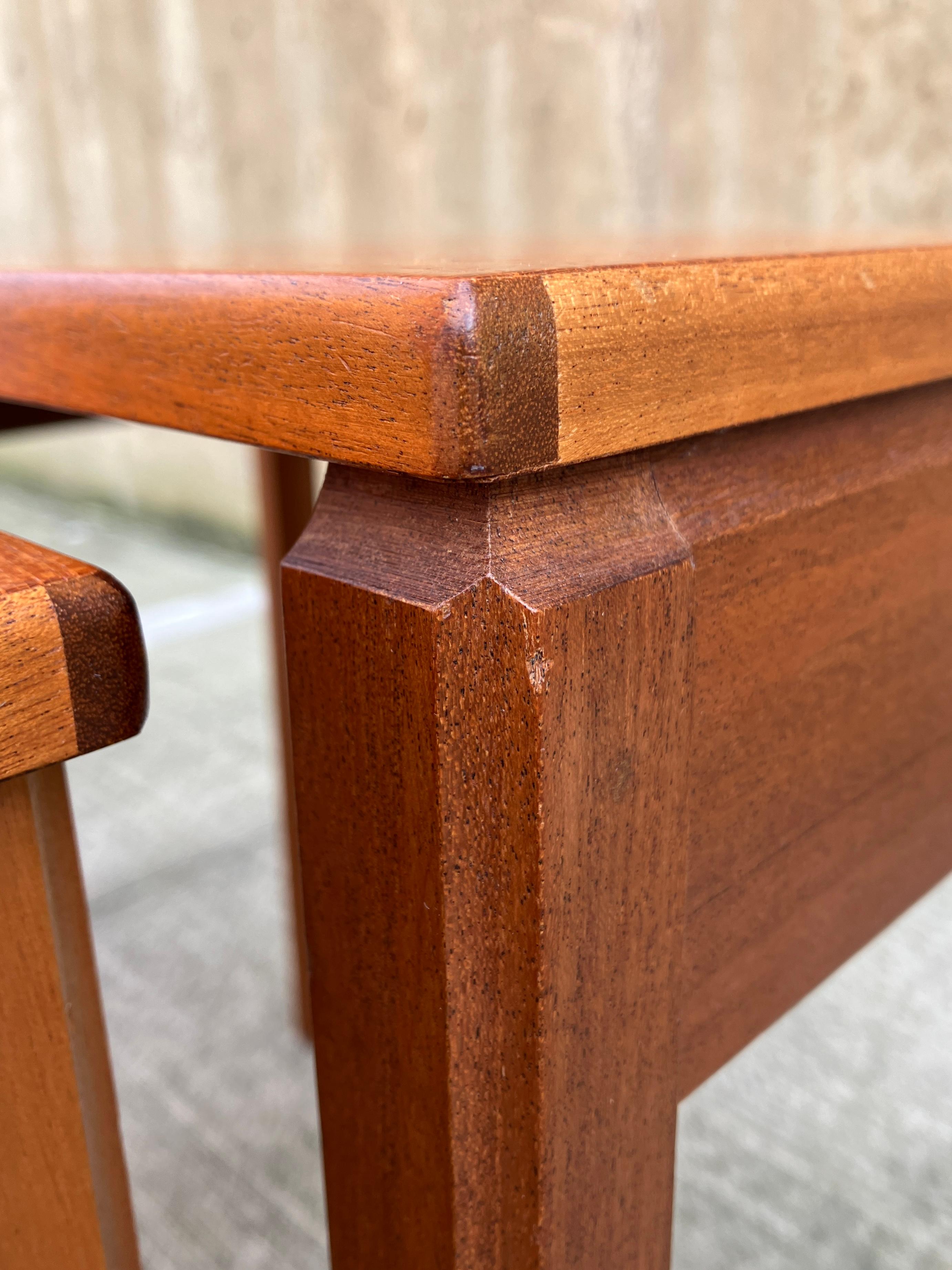 British Midcentury Nesting Tables in Teak by McIntosh en vente 1
