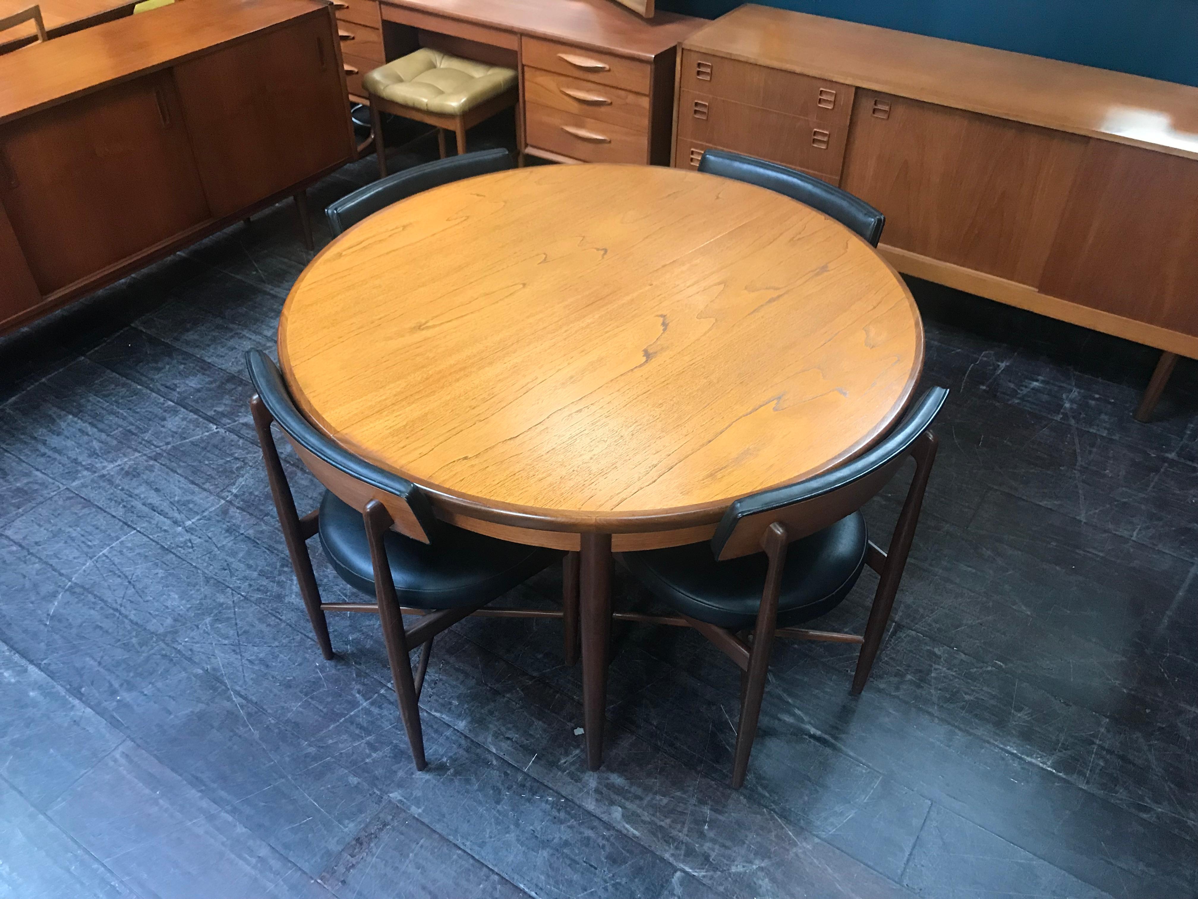 British Midcentury Teak Dining Table G Plan with 4 Chairs by Ib Kofod-Larsen In Good Condition For Sale In Glasgow, GB
