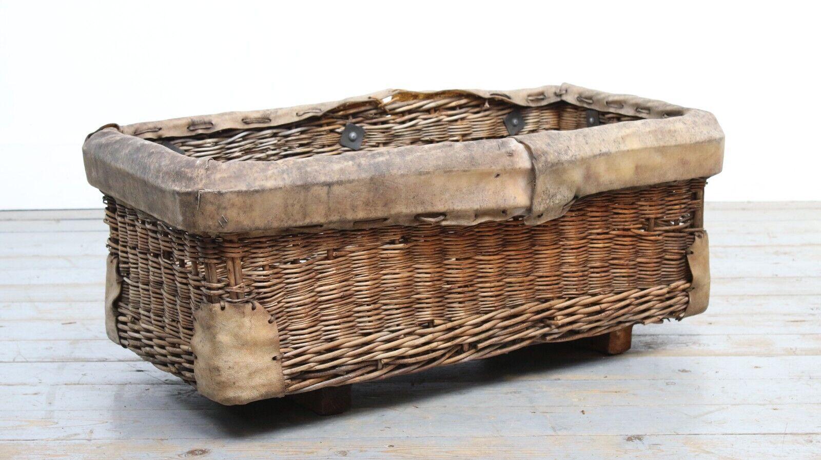 20th Century British Military Gov Stamped ‘Crown E.R’ 1952 Heavy Duty Log Basket Box For Sale