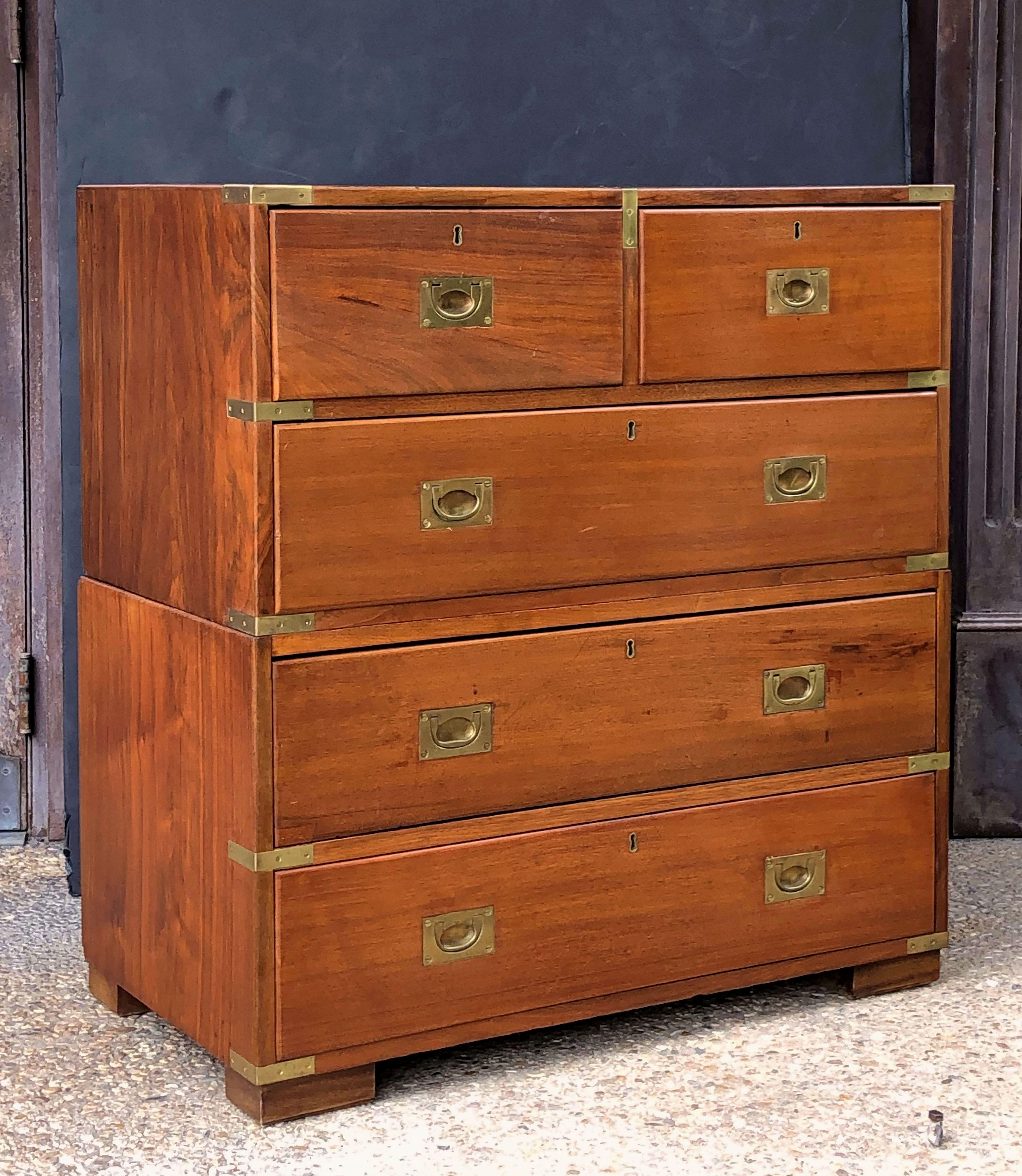 British Military Officer's Campaign Chest of Brass-Bound Oak and Mahogany In Good Condition In Austin, TX