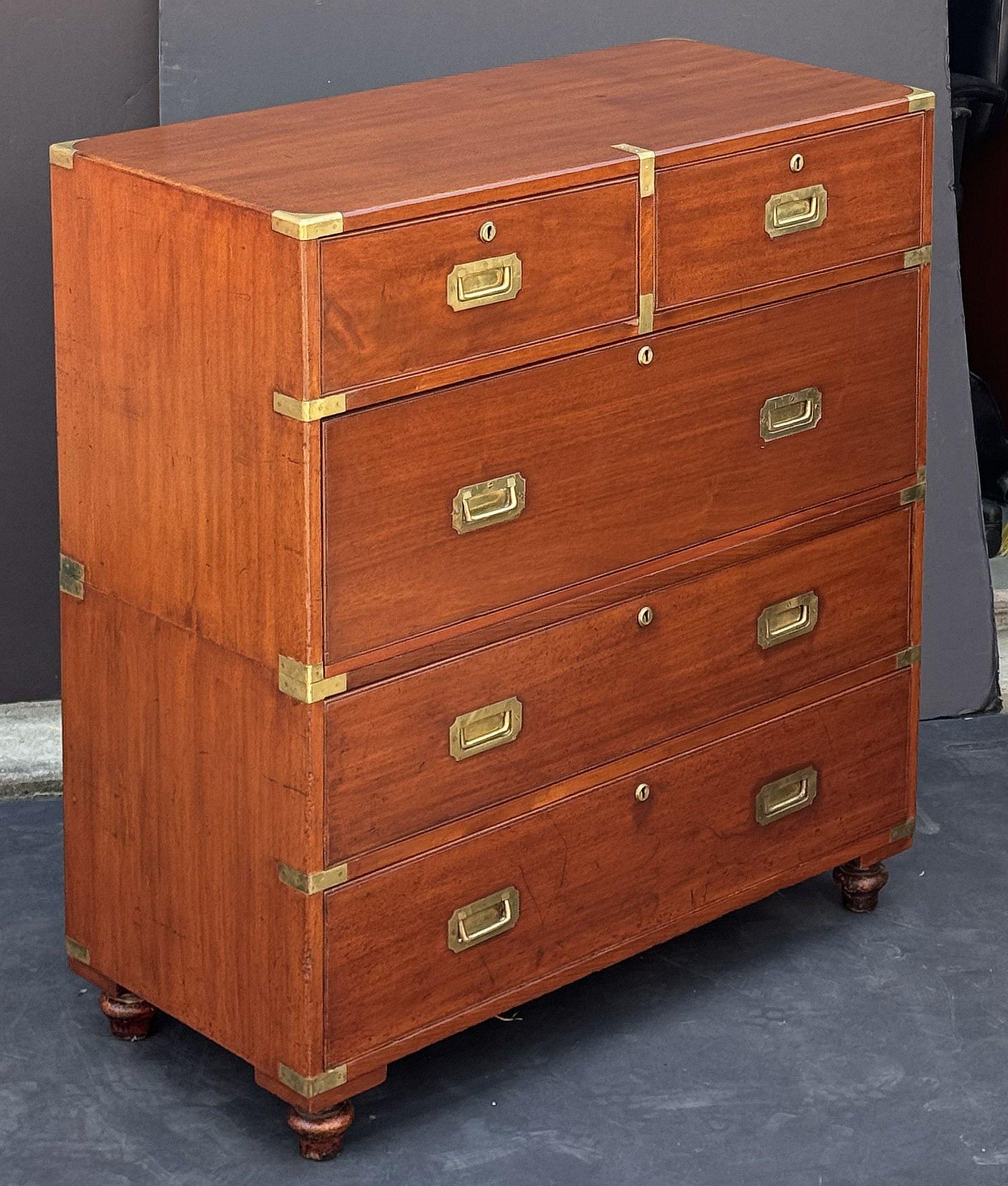 British Military Officer's Campaign Chest Dresser of Brass-Bound Mahogany For Sale 3