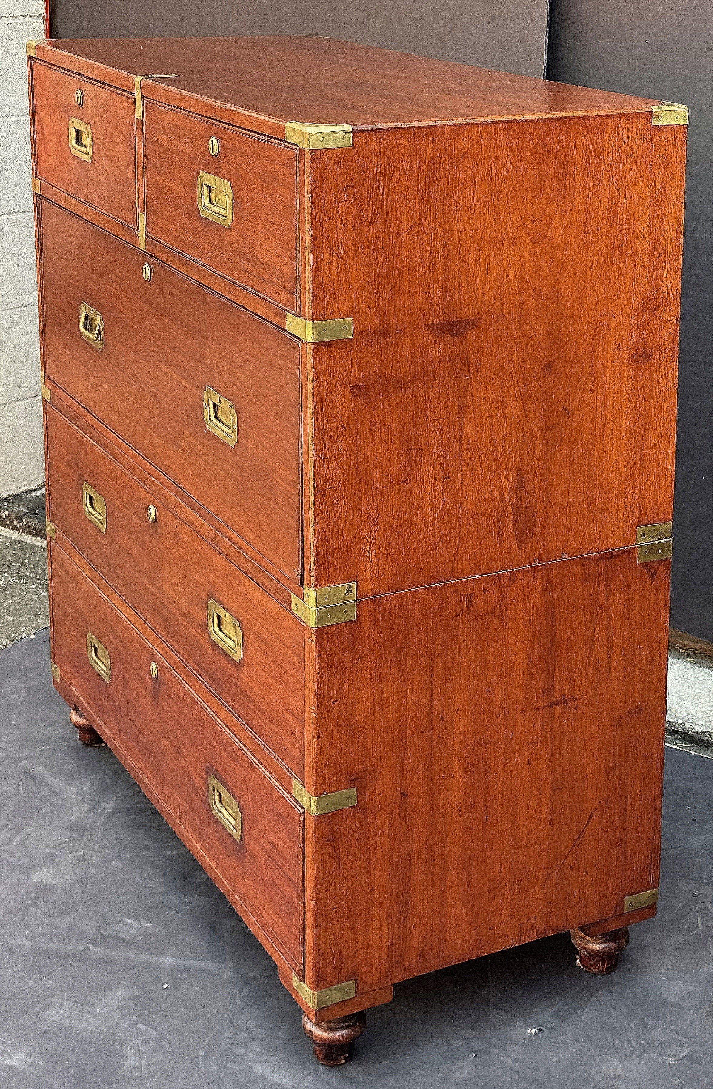 British Military Officer's Campaign Chest Dresser of Brass-Bound Mahogany For Sale 4