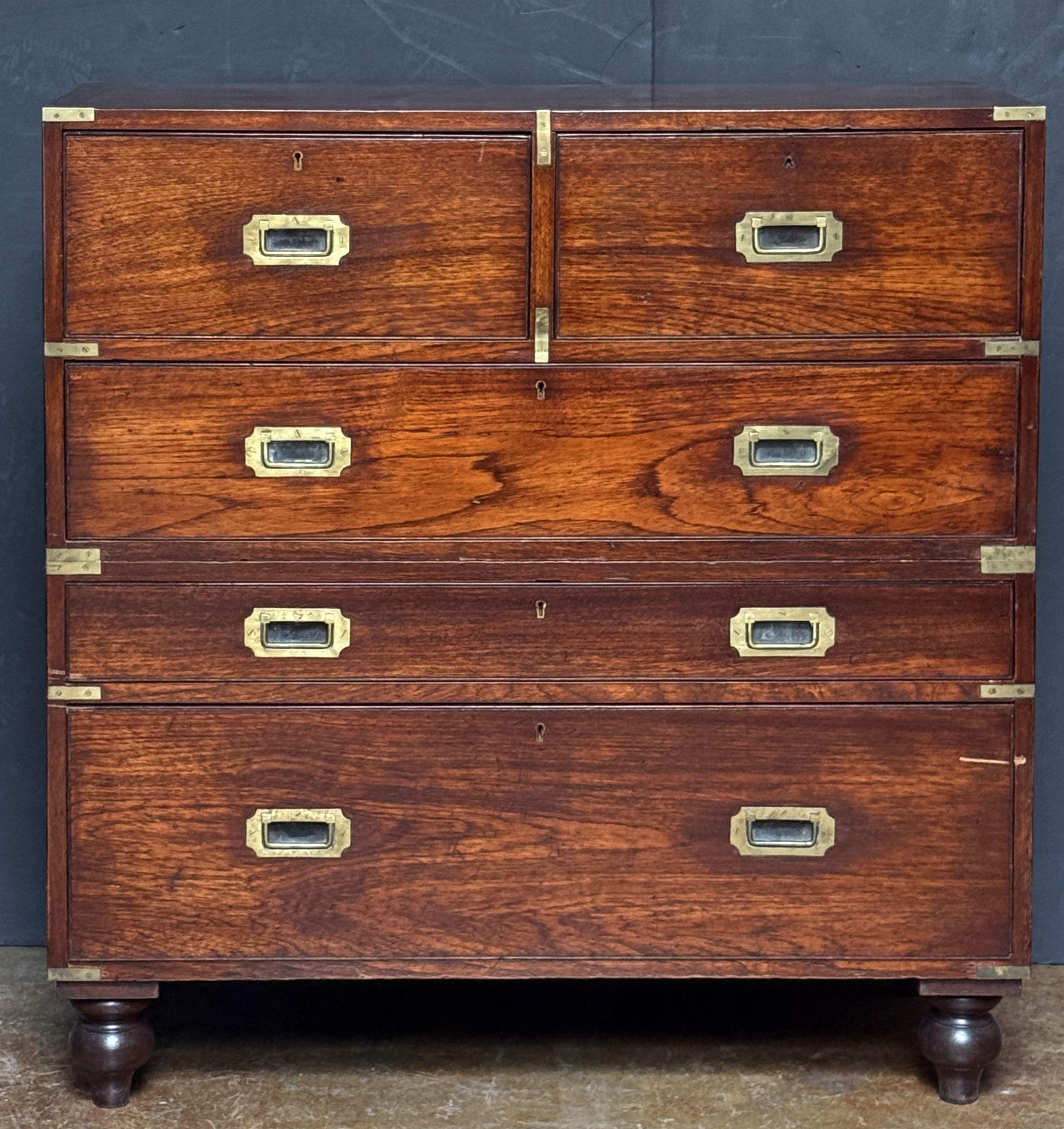 Stile Campaign British Military Officer's Campaign Secretary Chest of Brass-Bound Wood in vendita