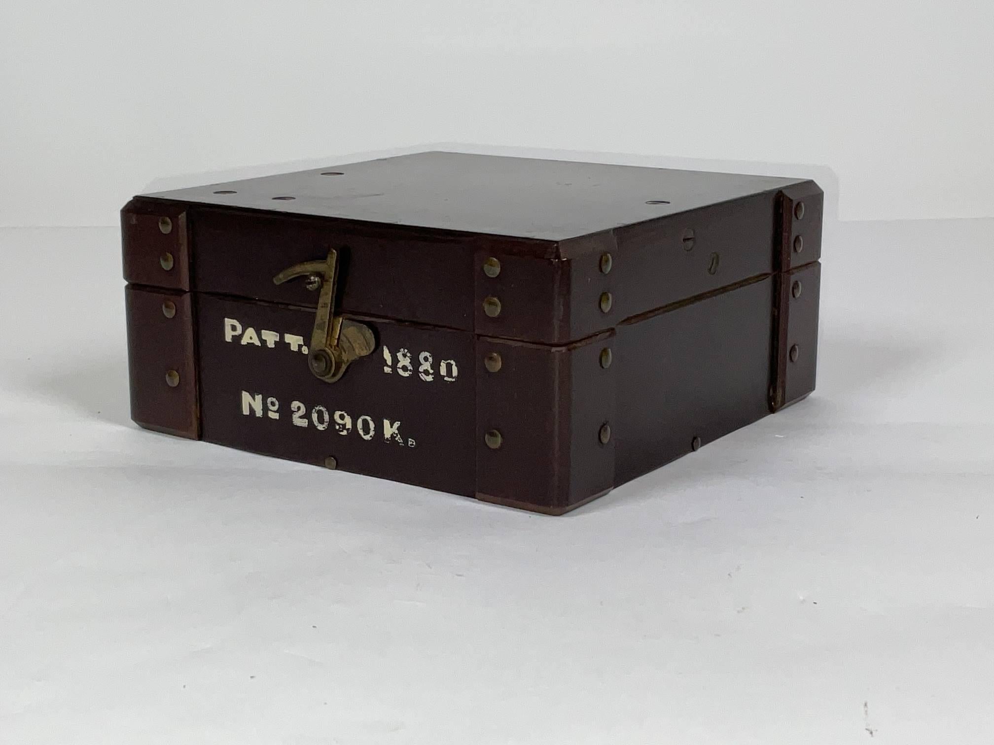 Bois Cercle d'azimut militaire britannique de la Seconde Guerre mondiale dans sa boîte en vente