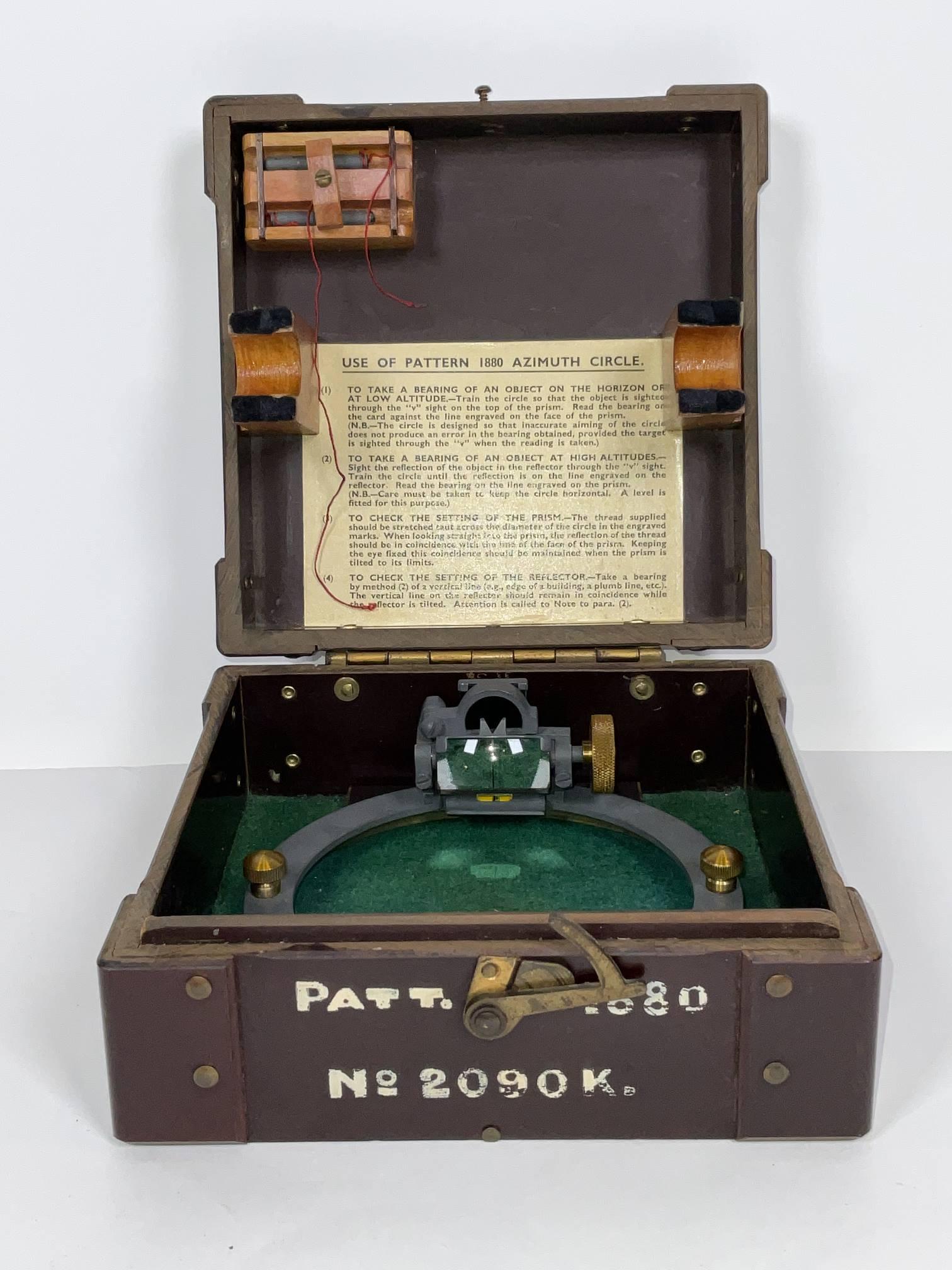 Cercle d'azimut militaire britannique de la Seconde Guerre mondiale dans sa boîte en vente 2