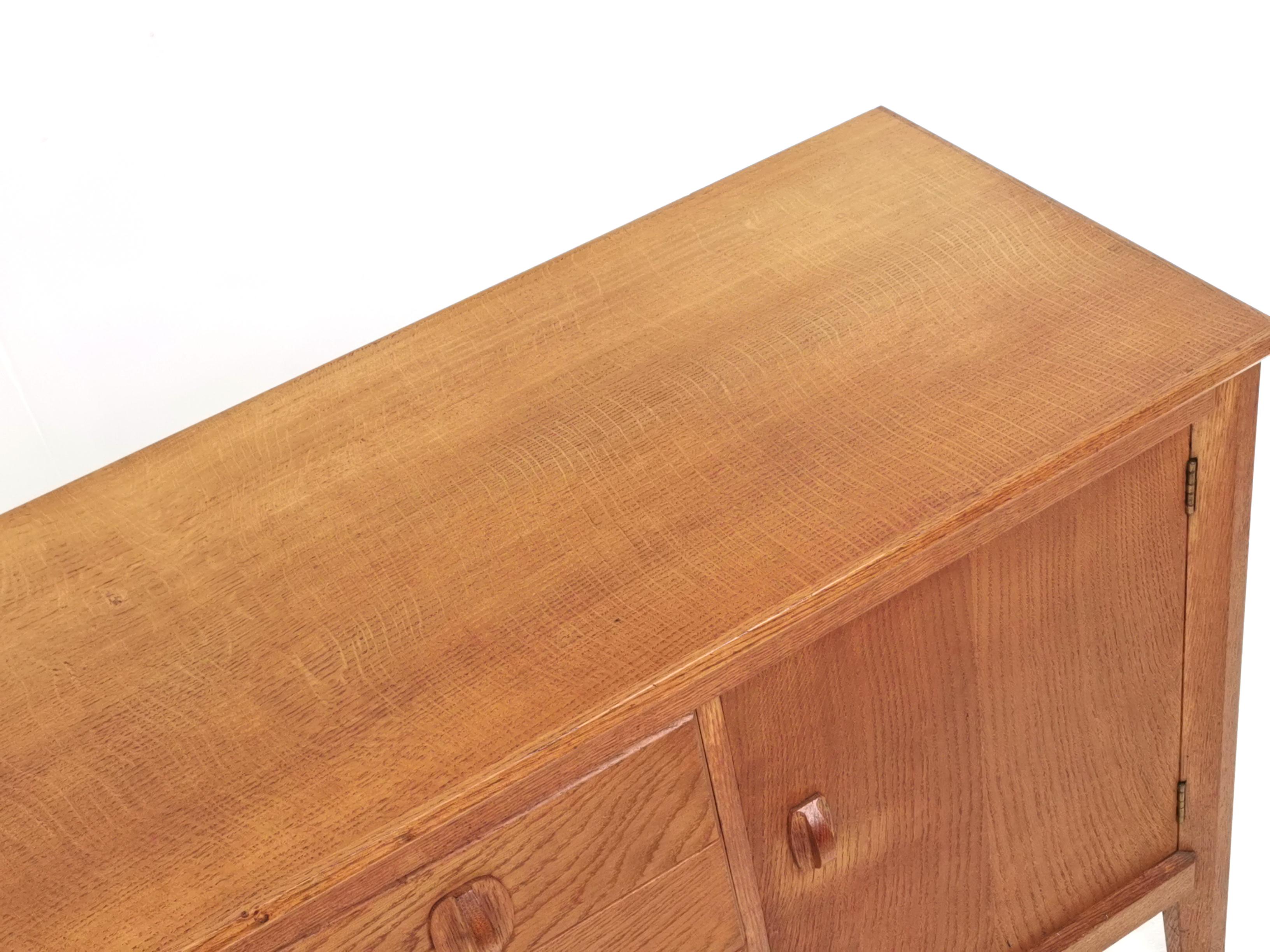Mid-Century Modern British Oak Gordon Russell Cotswold Sideboard, Midcentury