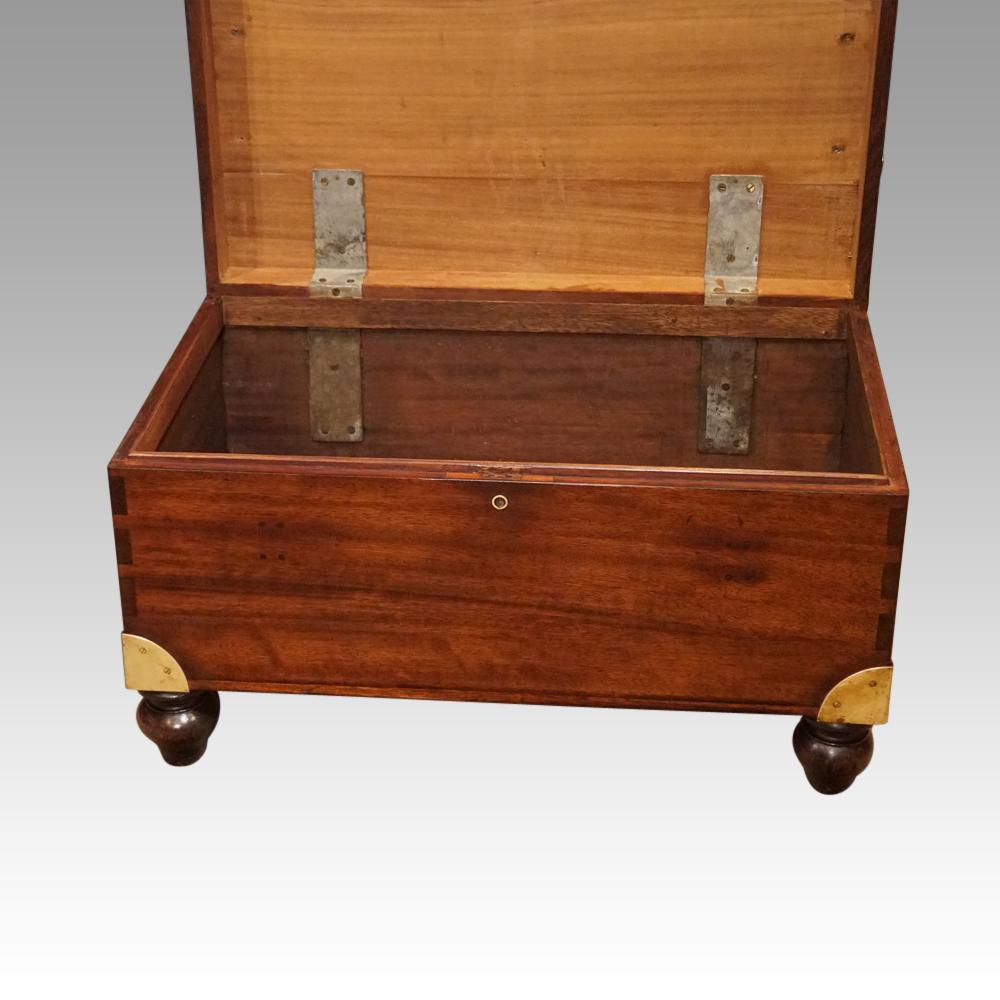 British Officers Victorian Mahogany Military Chest, circa 1885 For Sale 2