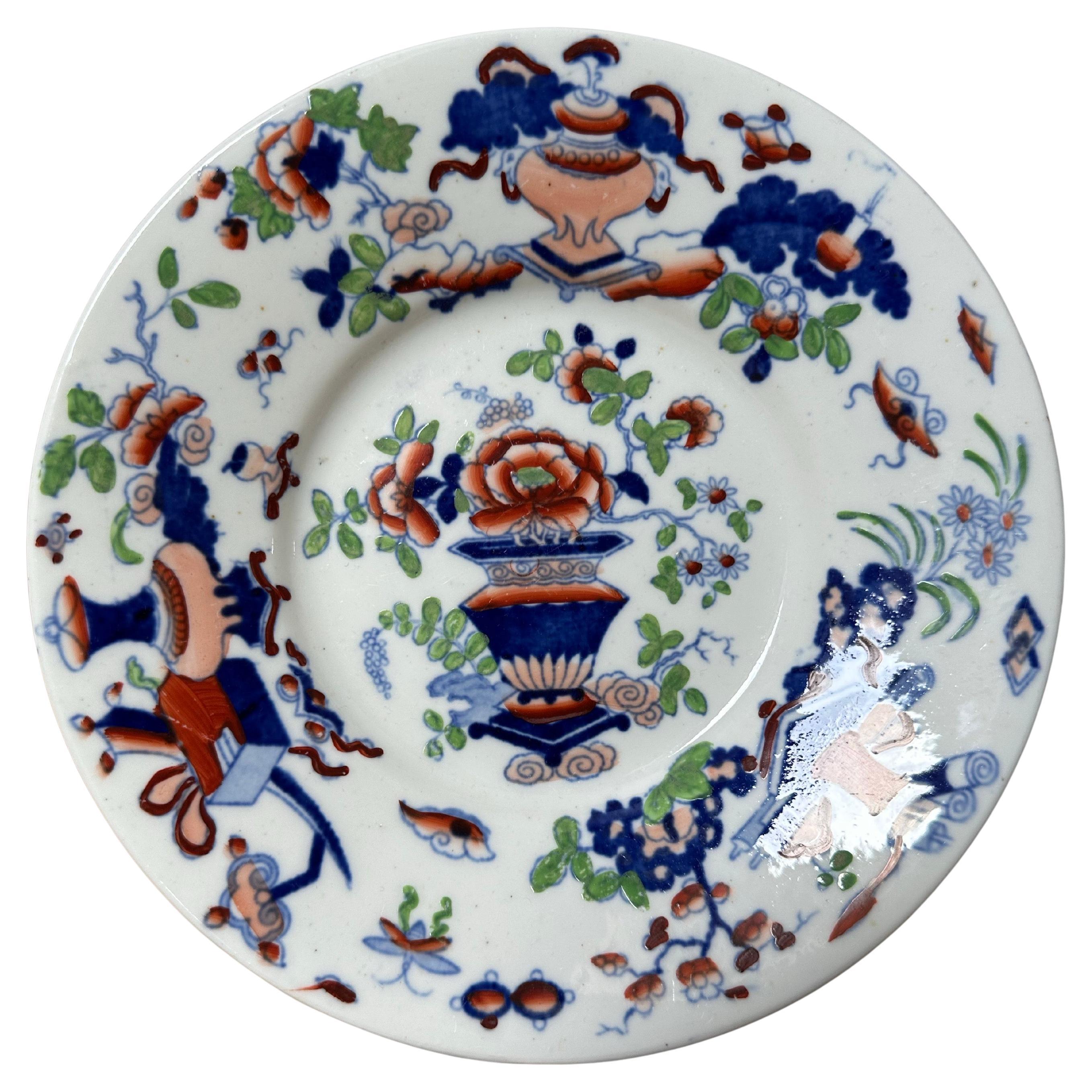 British Porcelain Hand-painted Chinoiserie pattern plate, 1810 For Sale