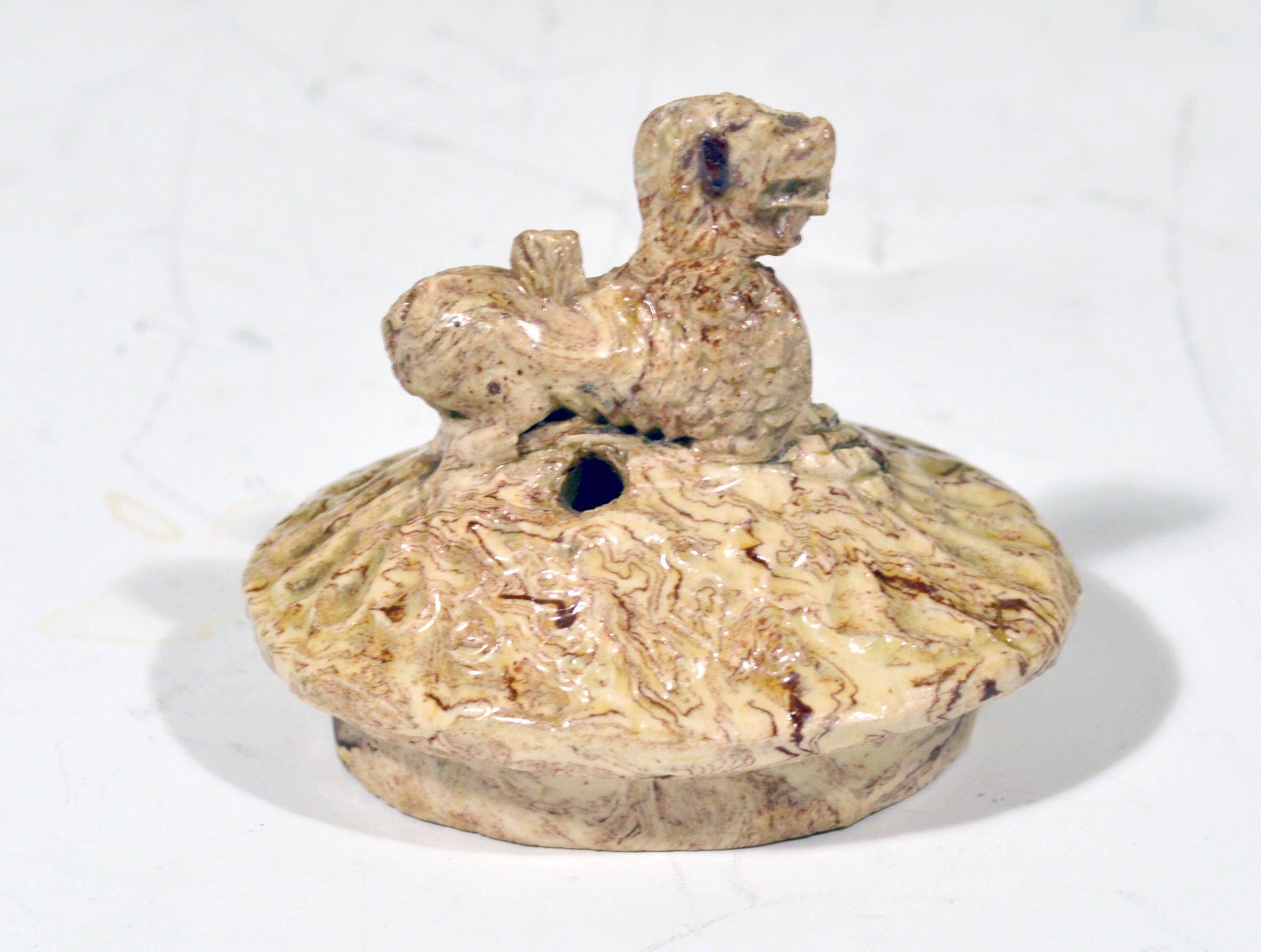 British Pottery Solid Agate Pecten Shell Teapot and Cover, circa 1755-1760 3