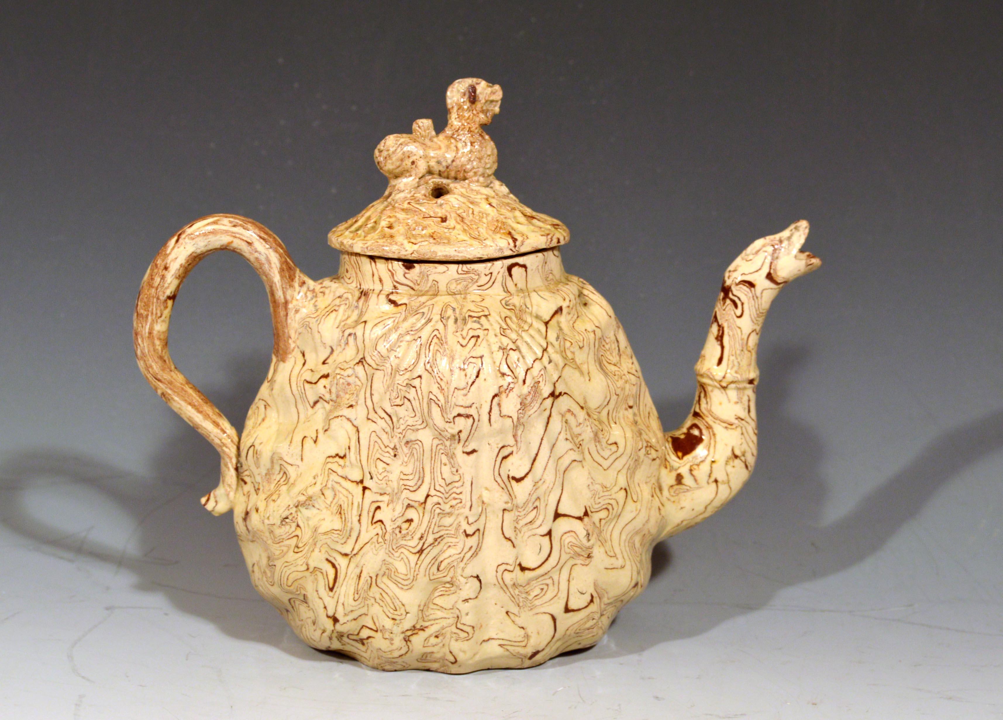Georgian British Pottery Solid Agate Pecten Shell Teapot and Cover, circa 1755-1760