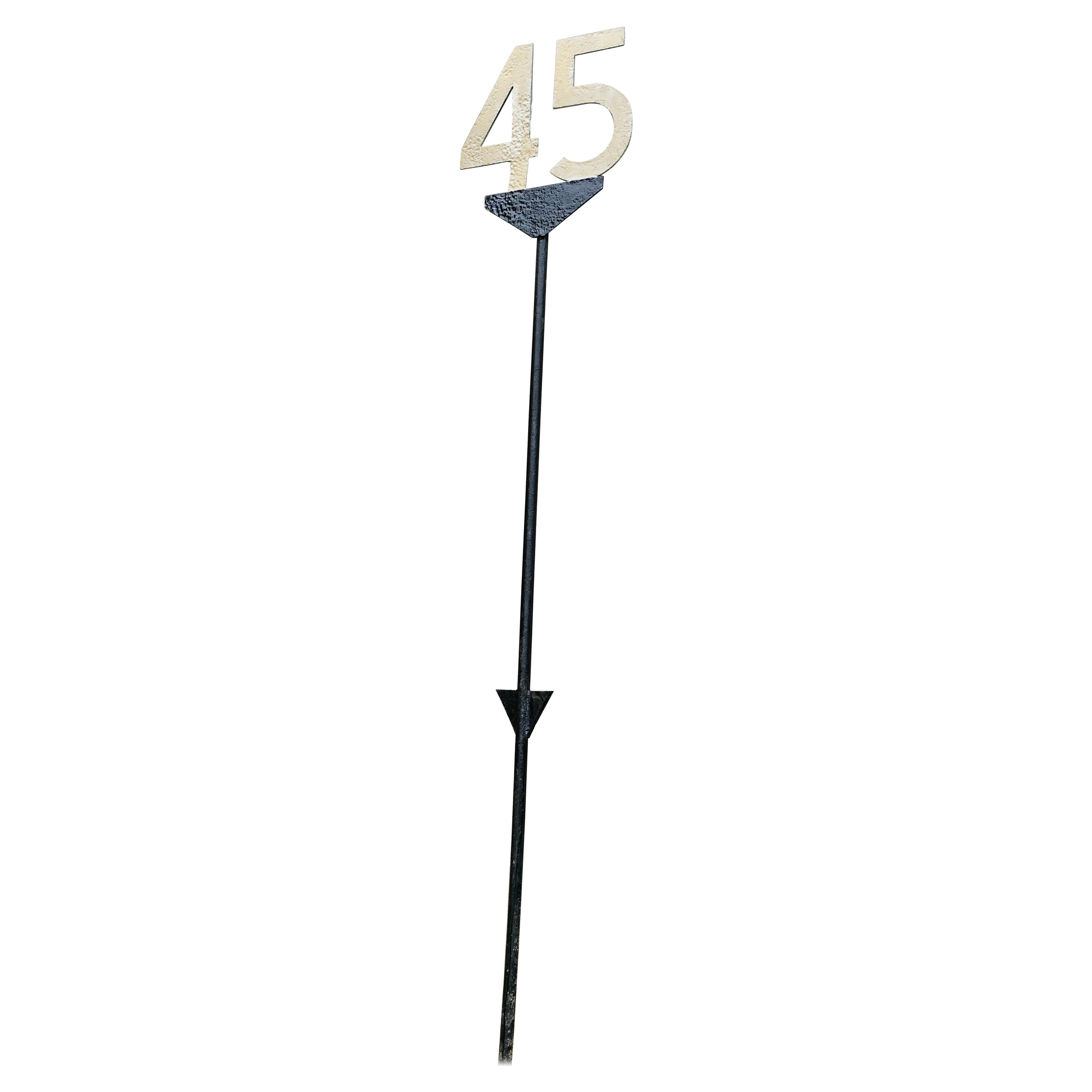Panneau de restriction de vitesse de British Railways 45 MPH  Original et très haut
