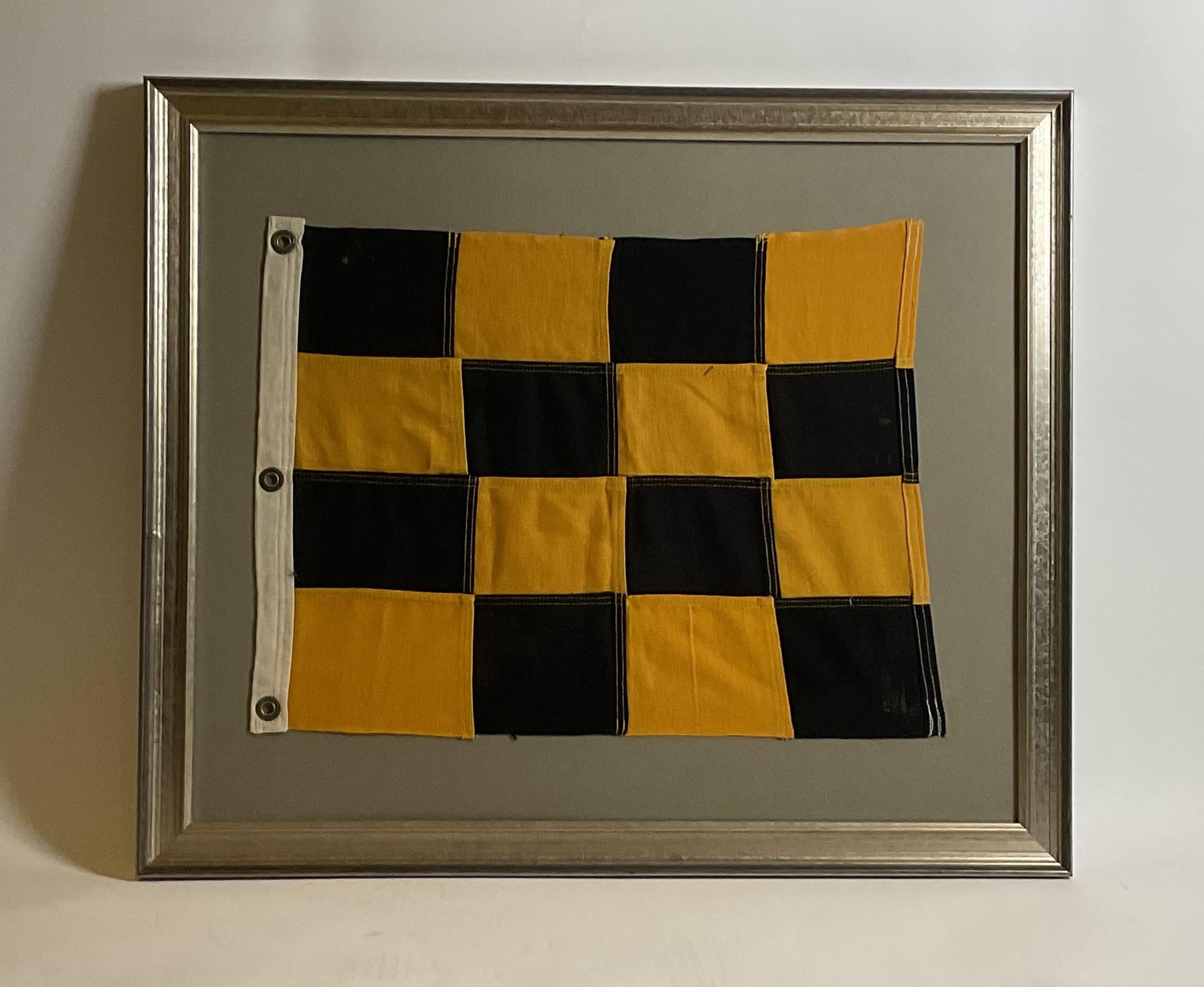 North American British Royal Navy Signal Flag Letter Z For Sale