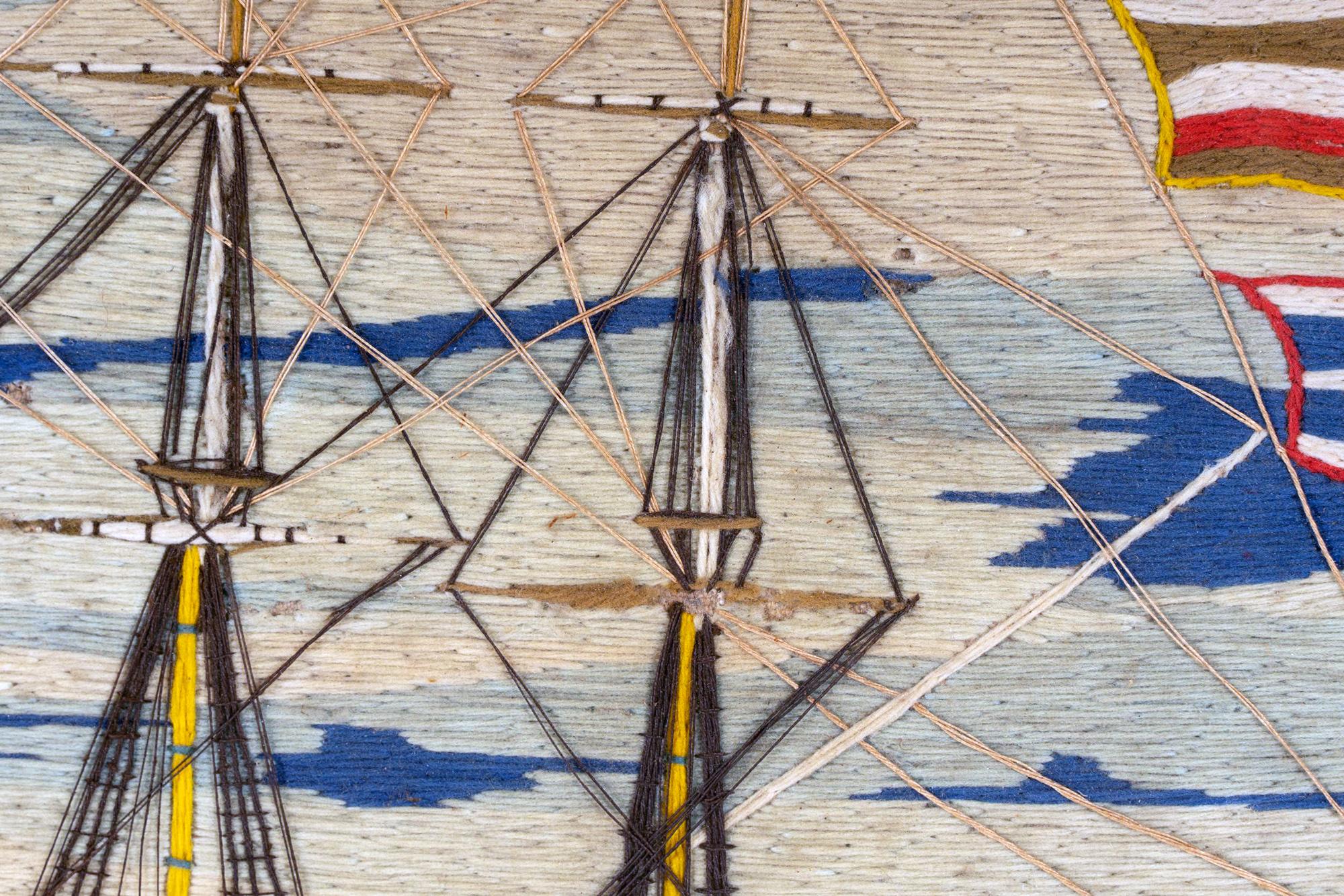 Travail de laine naïf d'un marin britannique représentant le navire de la marine royale H.M.S. St George Bon état - En vente à Downingtown, PA