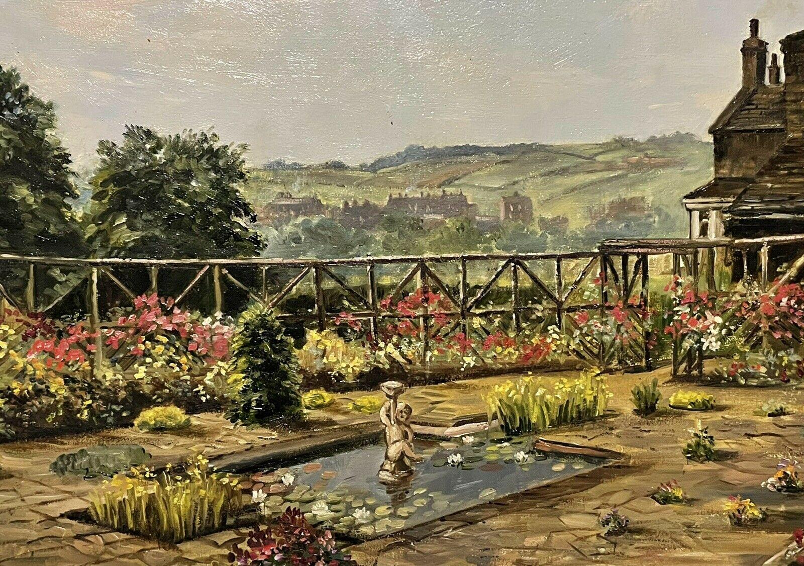 Artista/Scuola: Scuola britannica, firmato, XX secolo

Titolo: Il giardino della casa di campagna

Media:  dipinto a olio su tavola firmato, incorniciato.

Dimensioni:

incorniciato: 21,25 x 29,75 pollici
tavola: 15.75 x 24.25  pollici 