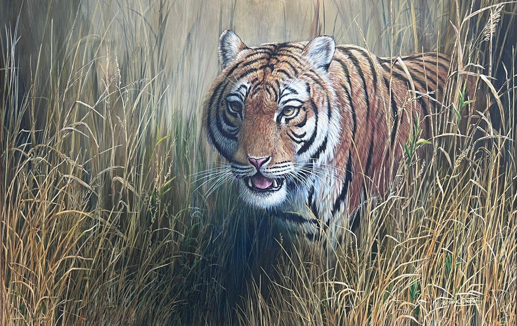 Majestic Tigre Erba Alta Realistica Fauna Selvatica Britannica Pittura ad Olio Cornice Ornata - Painting di British School 
