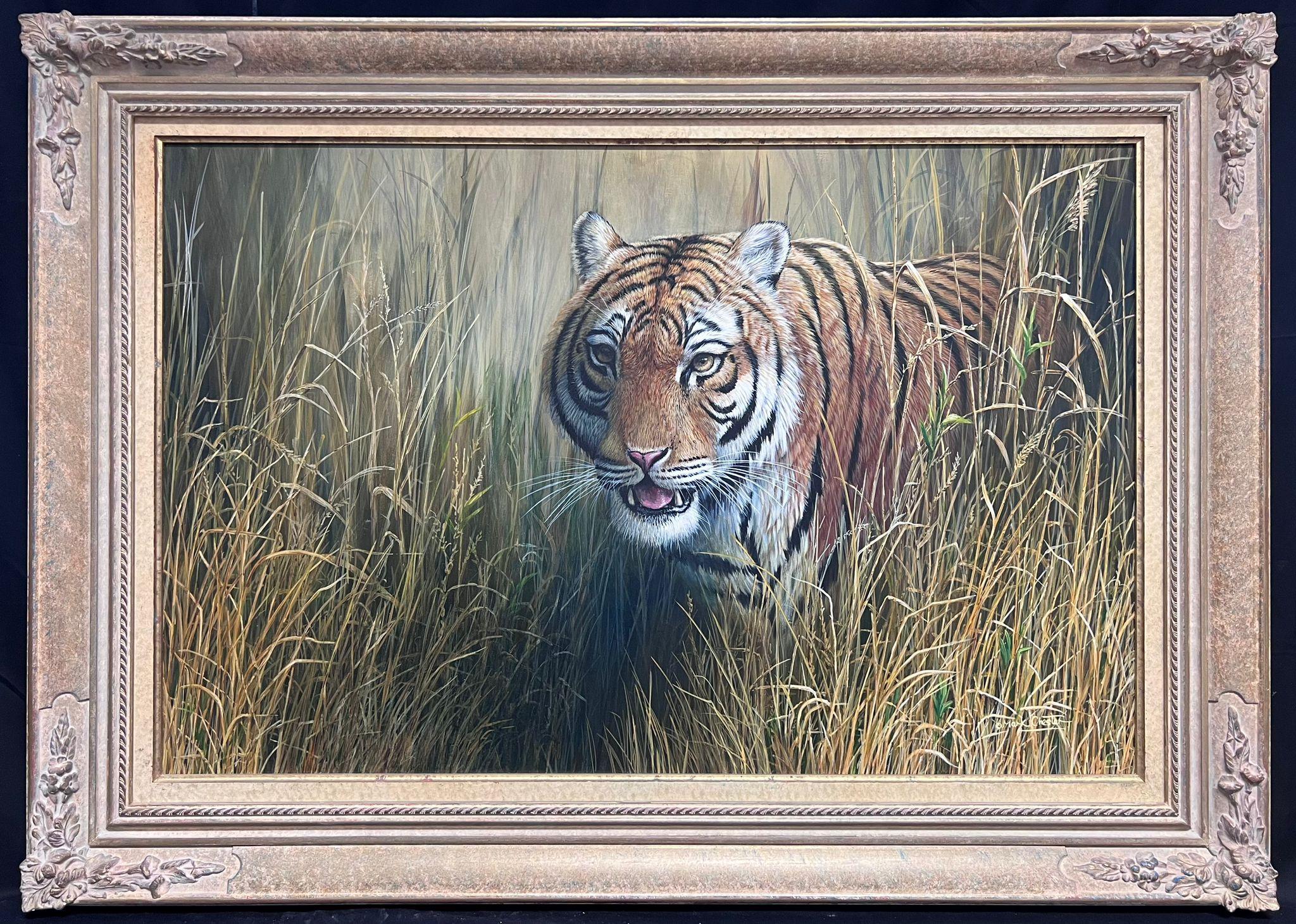 Animal Painting di British School  - Majestic Tigre Erba Alta Realistica Fauna Selvatica Britannica Pittura ad Olio Cornice Ornata