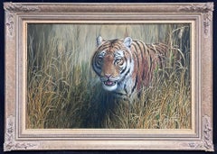 Majestueuse peinture à l'huile britannique représentant un tigre grand gazon et une faune réaliste, cadre orné