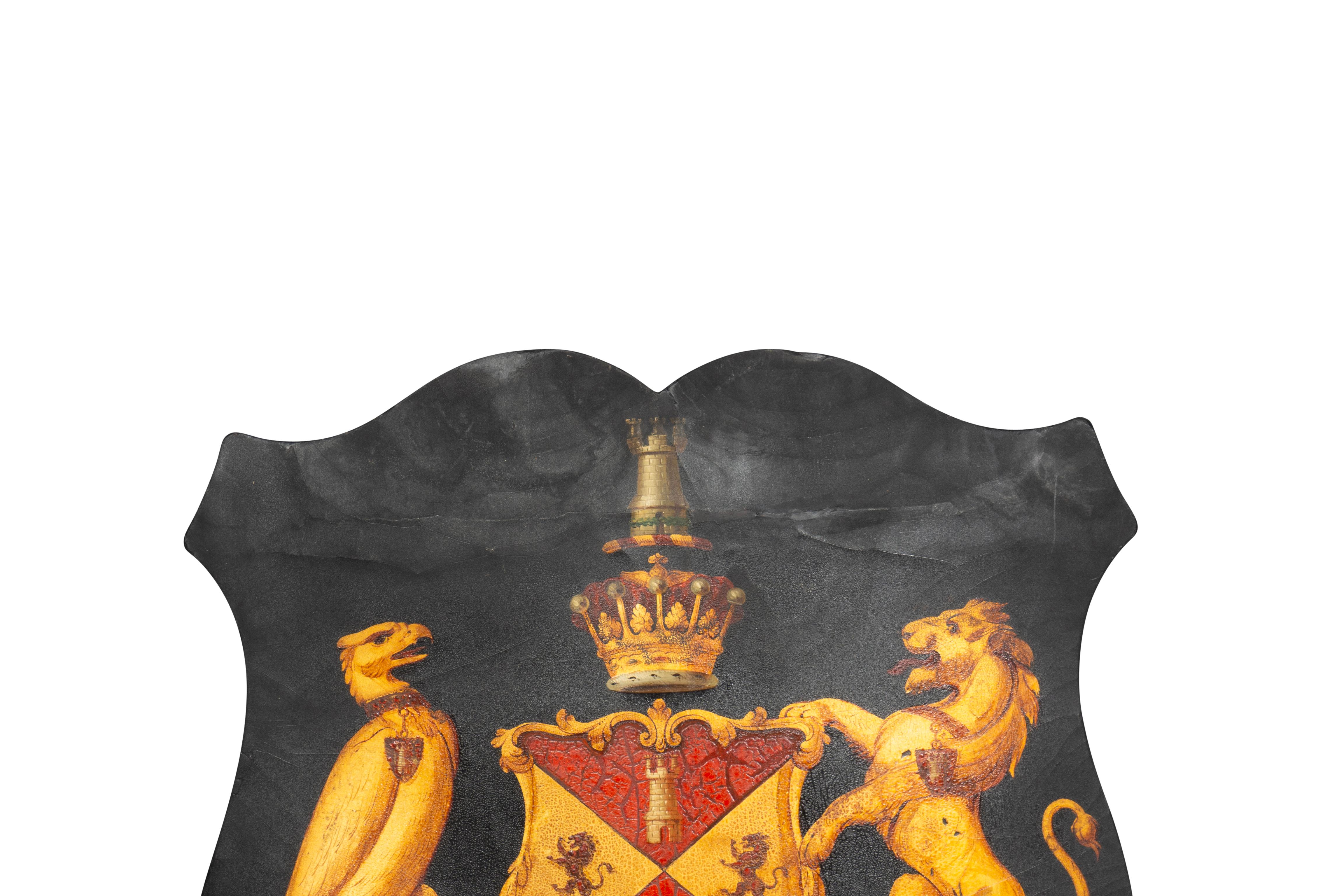 XIXe siècle Manteau britannique en forme de bouclier de Benjamin Disraeli « Rien n'est difficile » en vente