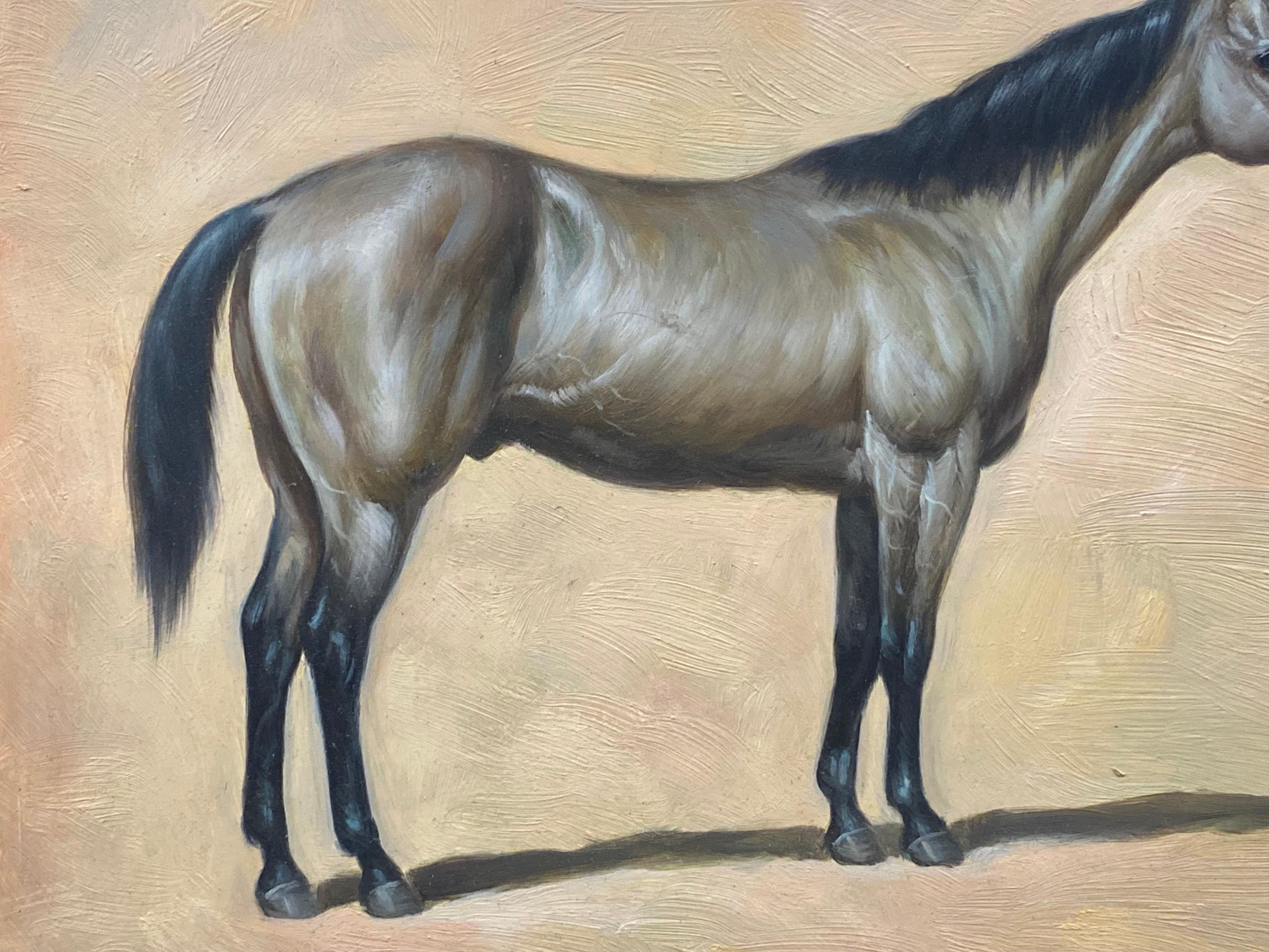 Peinture à l'huile britannique d'un portrait de cheval équestre - Cheval debout - Beige Landscape Painting par British Sporting Art