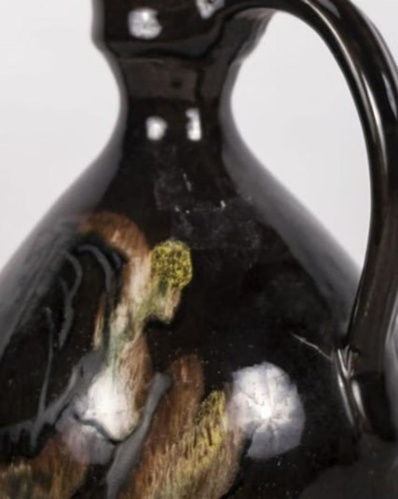 1979
Ceramic
H30 x D18 cm