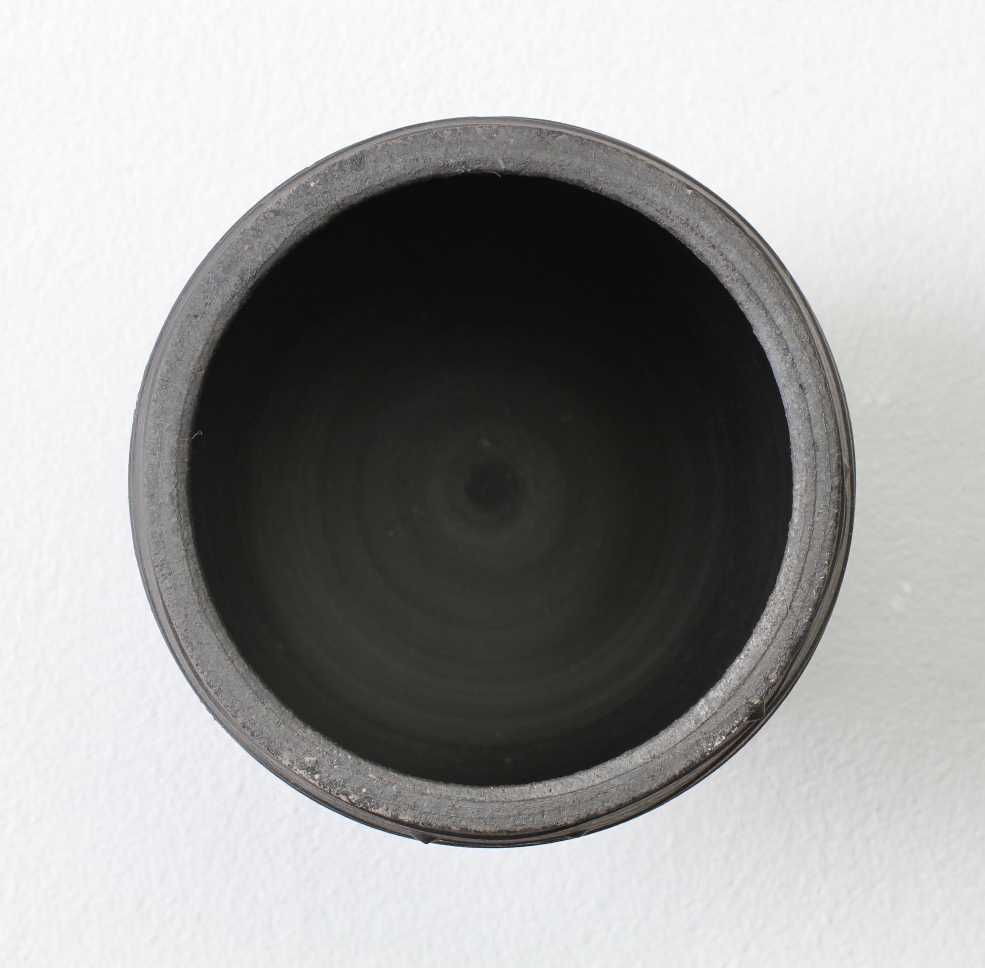 Vaso o recipiente Raku British Studio Pottery Pink, Red & Green di John Johns, 1996 in vendita 11
