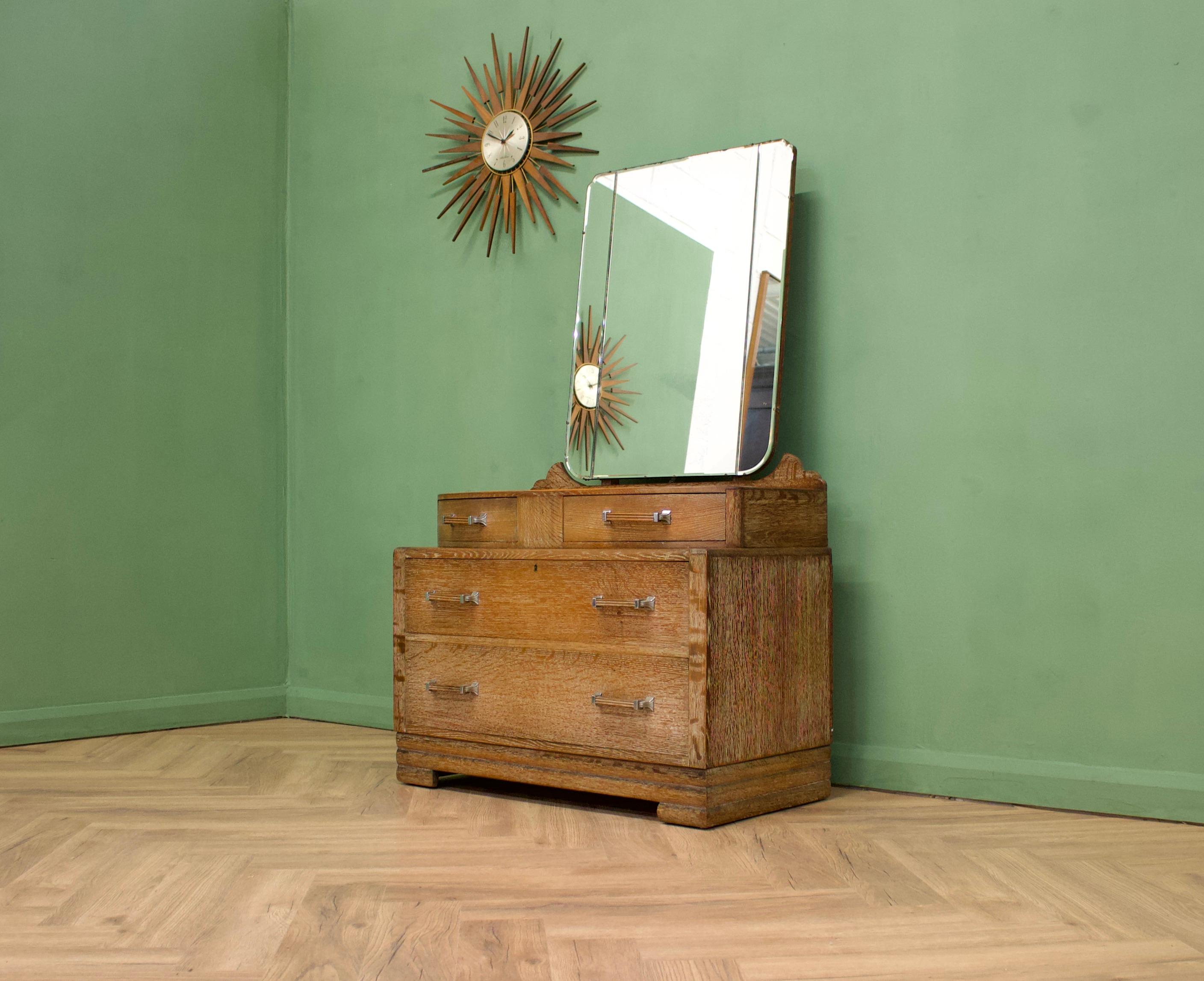 British Vintage Art Deco Limed Oak Dressing Table from Maple and Co, 1930s In Good Condition For Sale In South Shields, GB