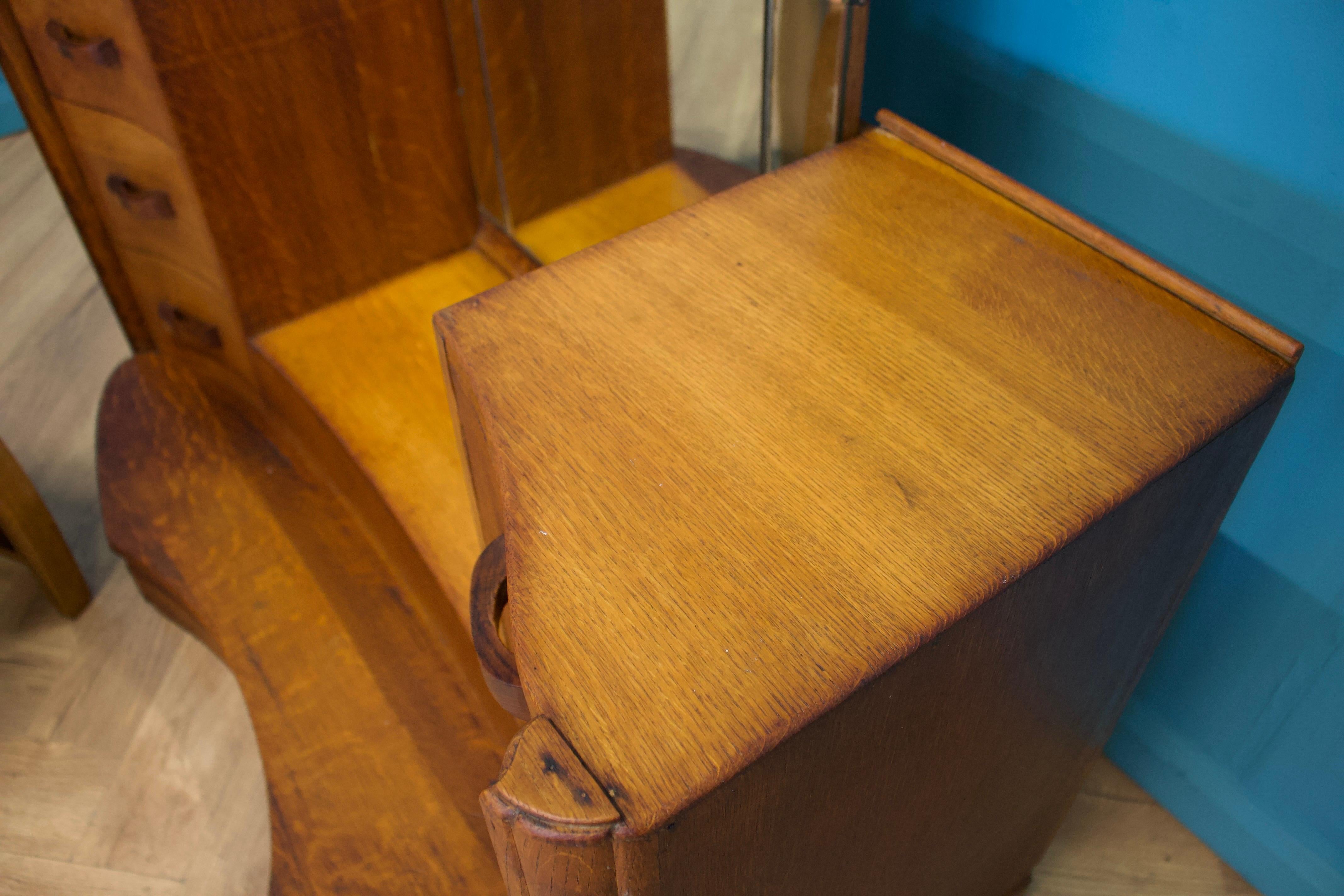 British Vintage Art Deco Oak Dressing Table, 1930s im Angebot 2