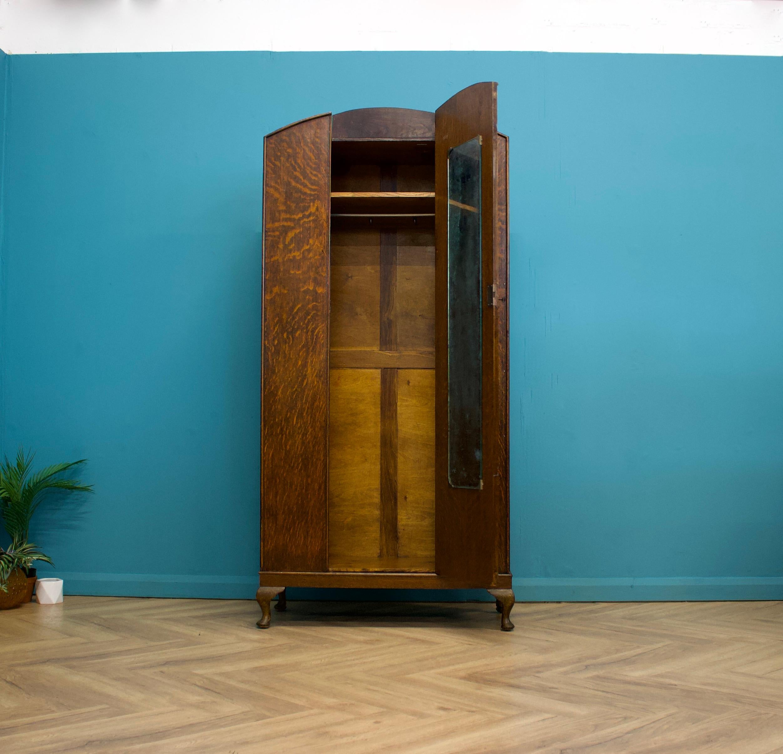 Wood British Vintage Art Deco Oak Wardrobe, 1930s