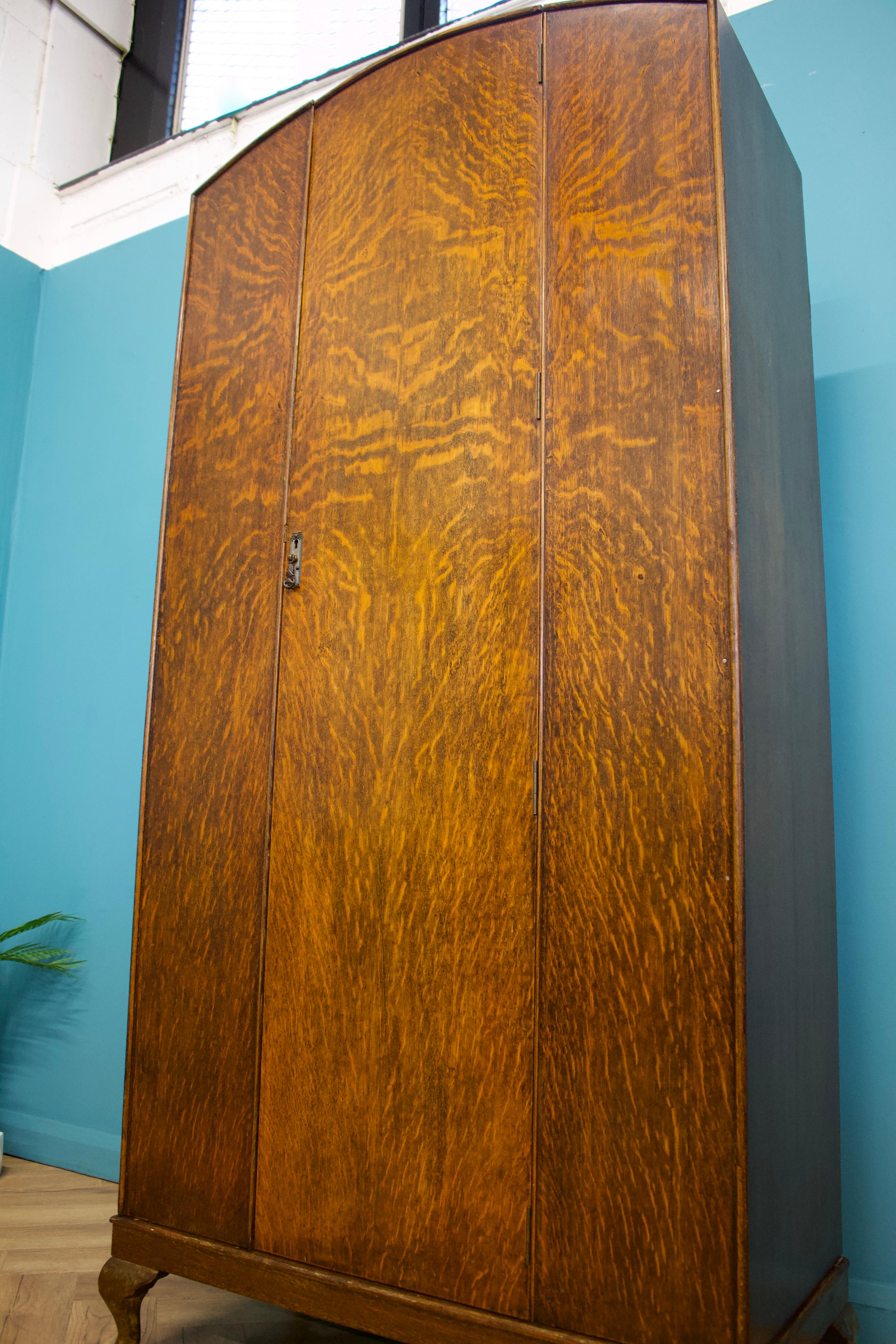 British Vintage Art Deco Oak Wardrobe, 1930s 3