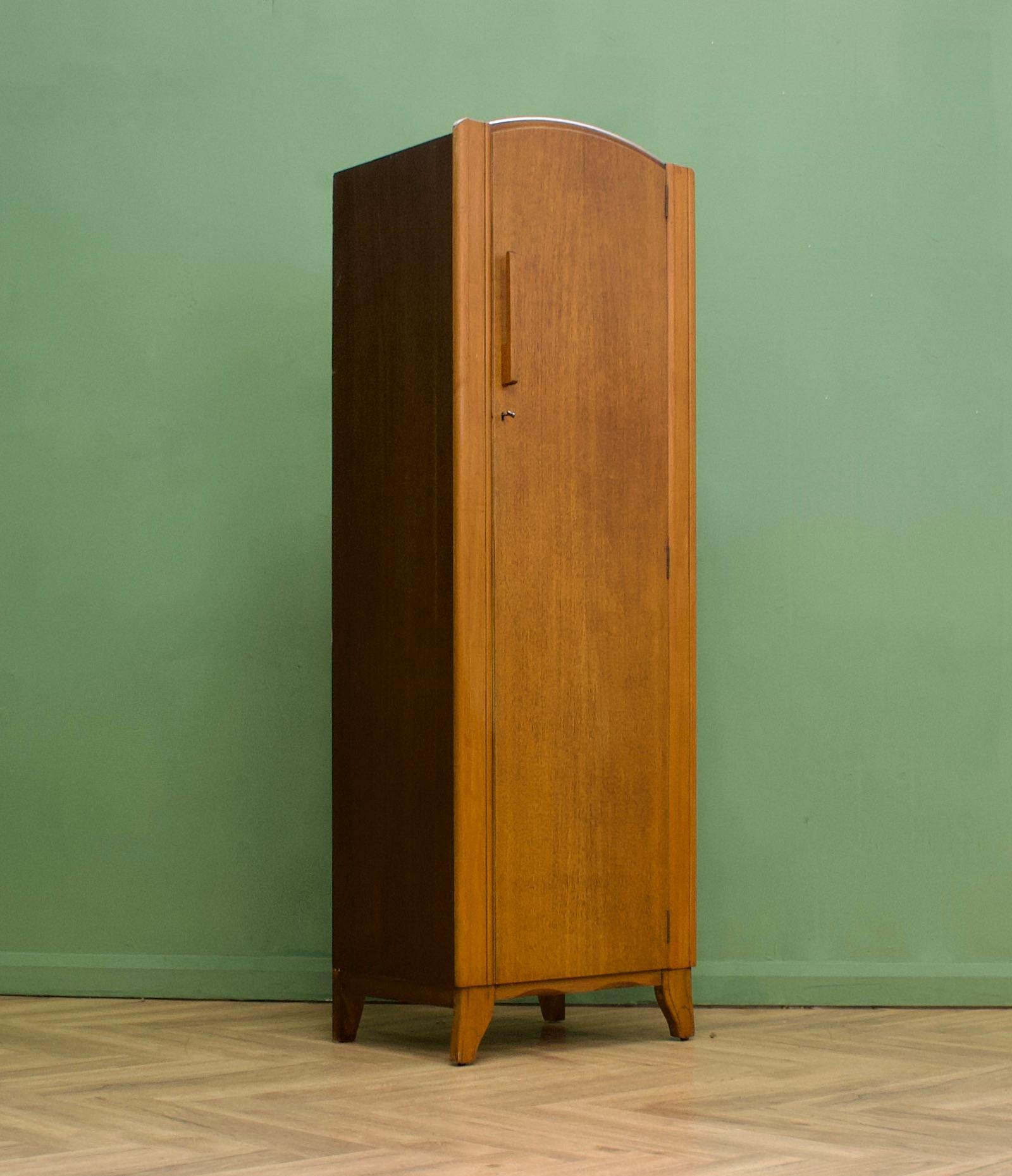 Mid-20th Century British Vintage Art Deco Style Oak Wardrobe from Lebus, 1950s For Sale