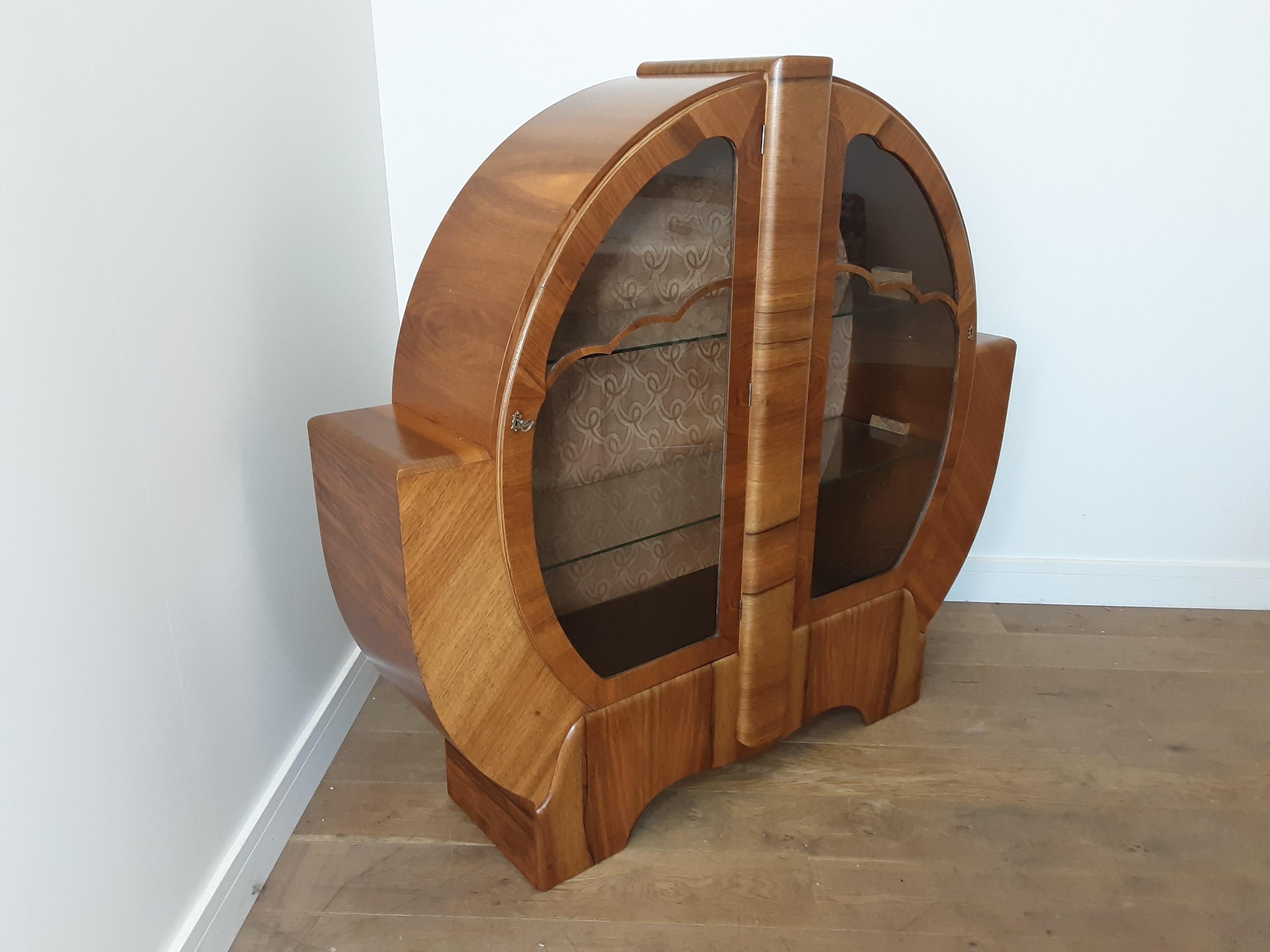 British Walnut Art Deco Circular Display Cabinet with Cloud Design In Good Condition For Sale In London, GB
