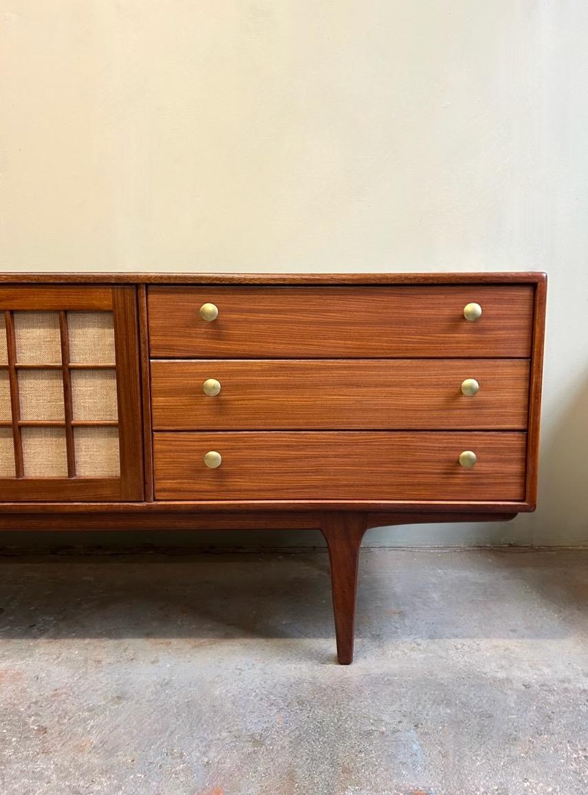 British Younger Teak and Hessian Sideboard Credenza Mid Century 1960s In Excellent Condition For Sale In London, GB