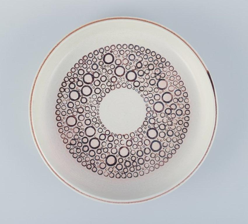 Swedish Britt-Louise Sundell (1928-2011) for Gusatvsberg. Large ceramic bowl. For Sale