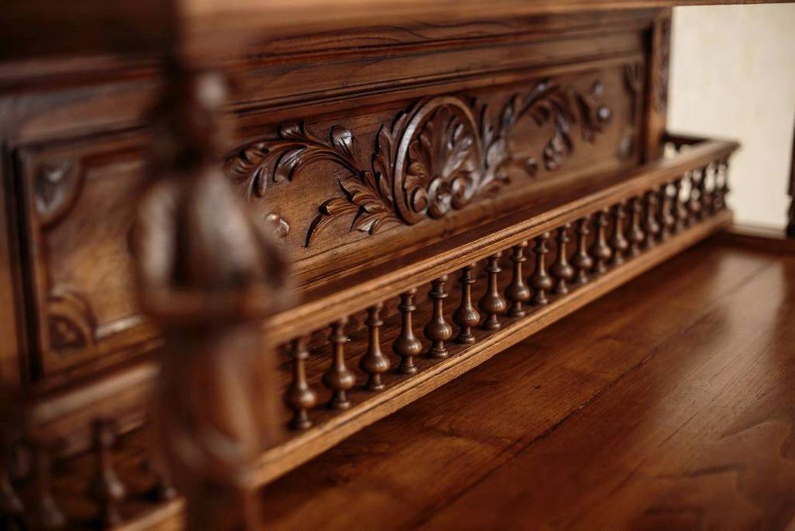 Brittany Oak Sideboard, circa 1890 For Sale 9