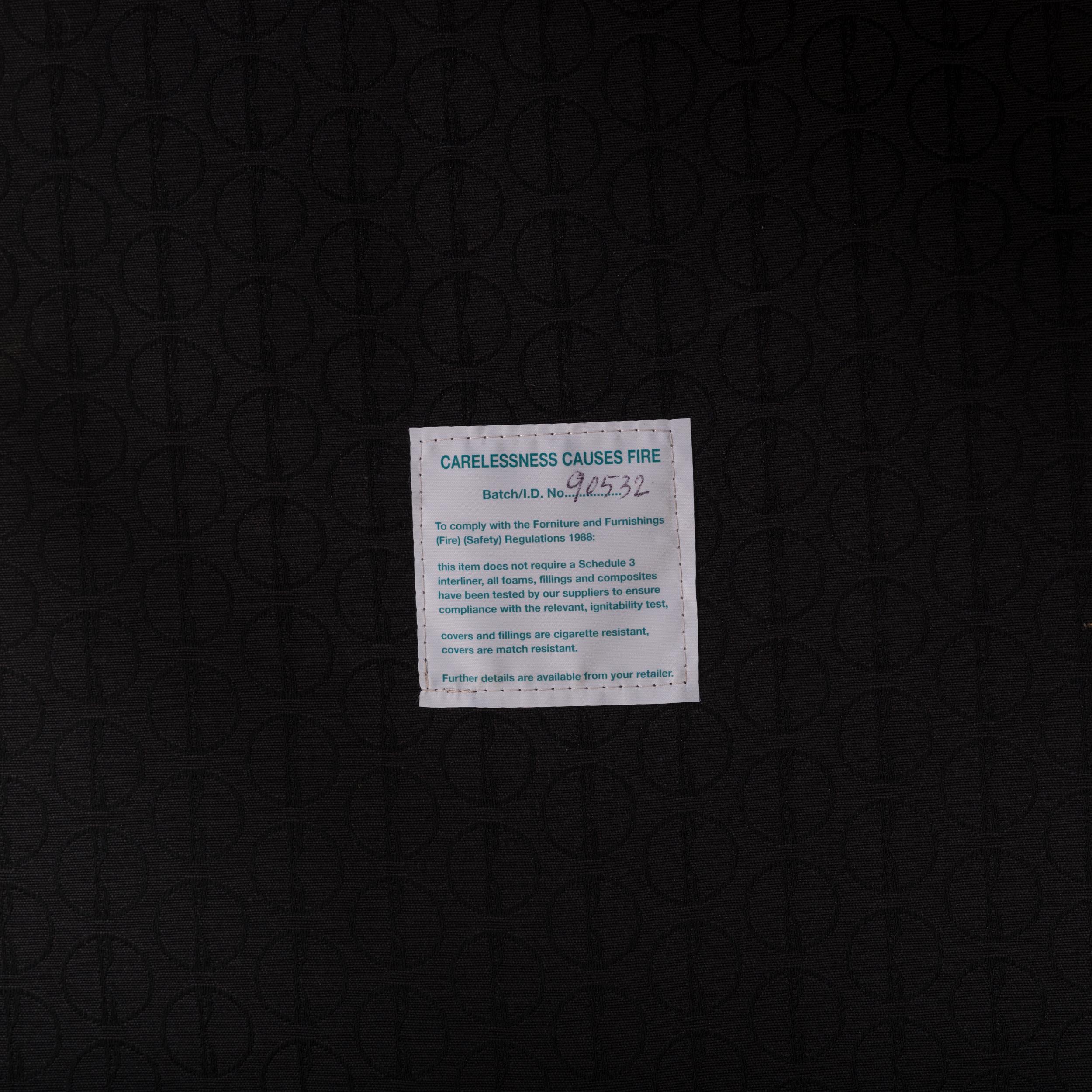 Tissu Chaises de salle à manger tubulaires en tissu noir Brno de Knoll, lot de 2 en vente