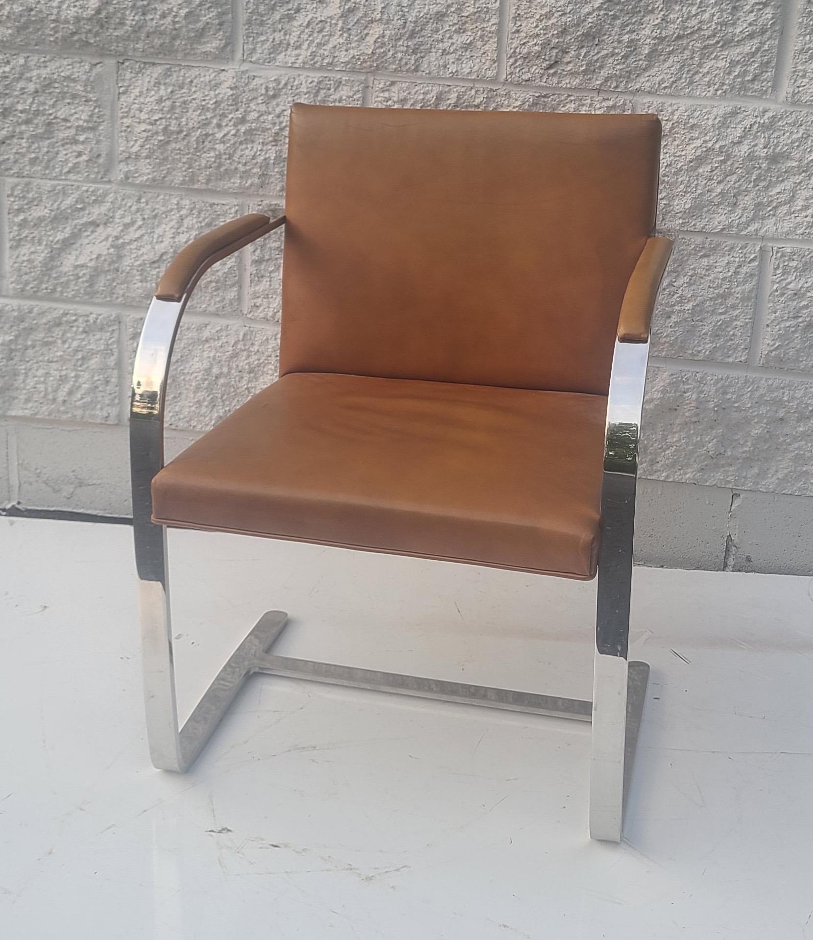 Late 20th Century Brno Chair Ludwig Mies van der Rohe in Congac Leather Brueton