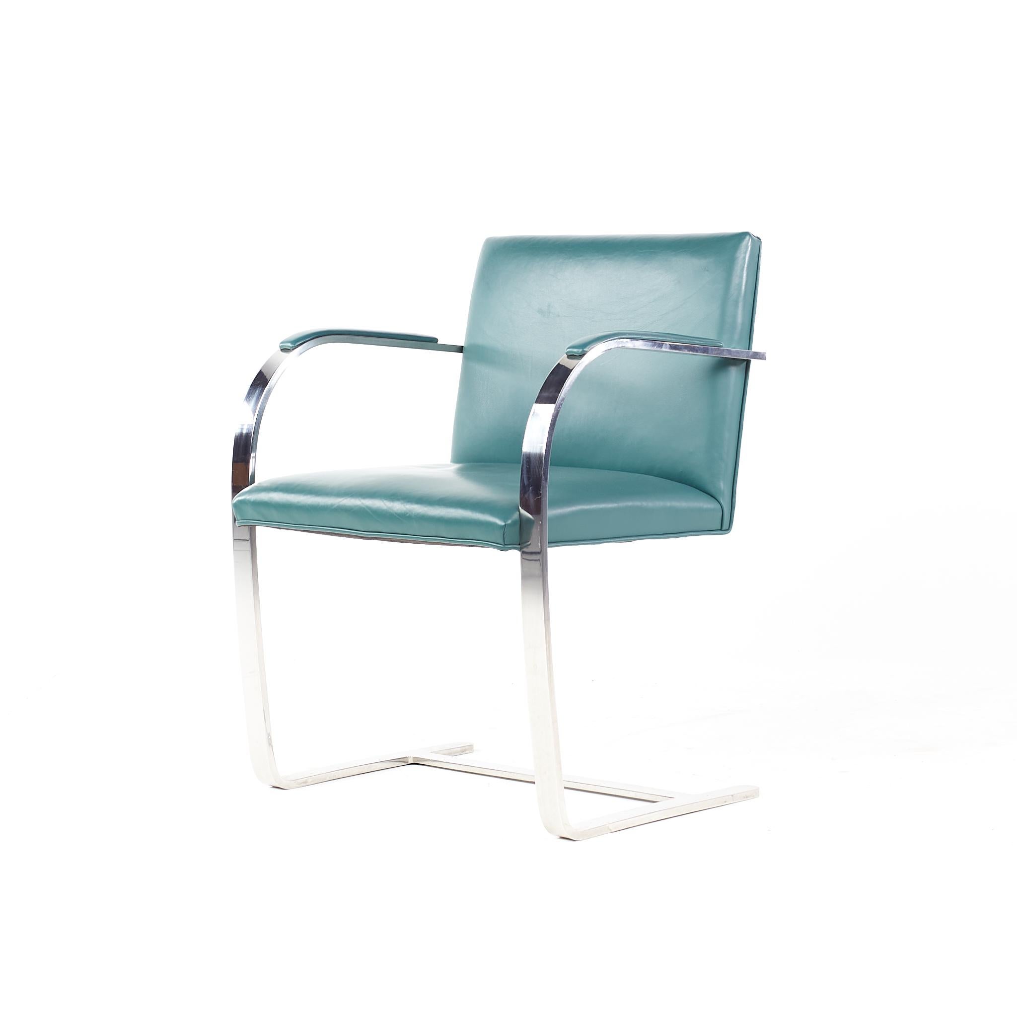 Mid-Century Modern BRNO Mid Century Flat Bar Leather Chair  For Sale