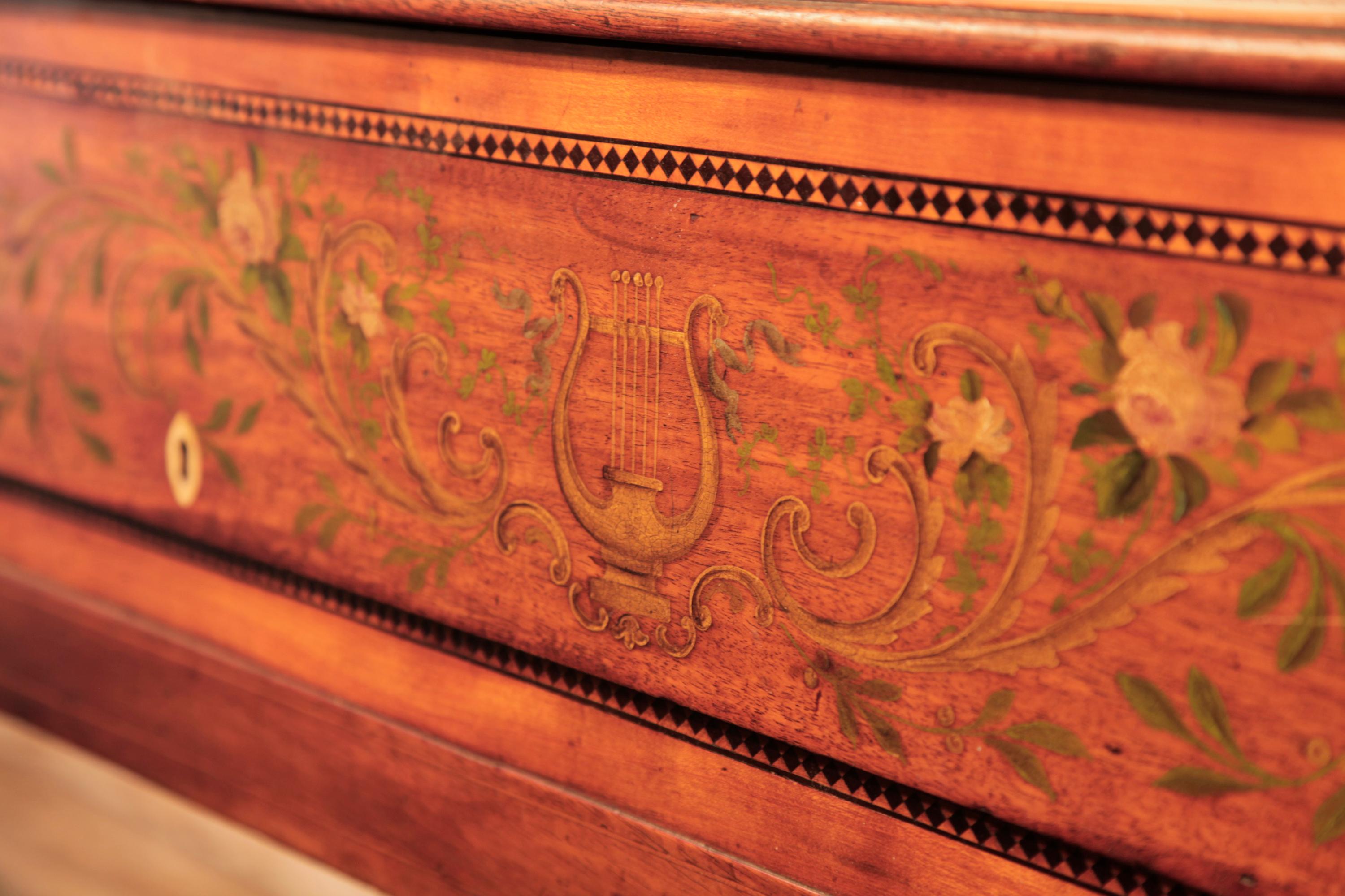 Piano carré Broadwood en acajou peint à la main bordé d'incrustations Harlequin en vente 6