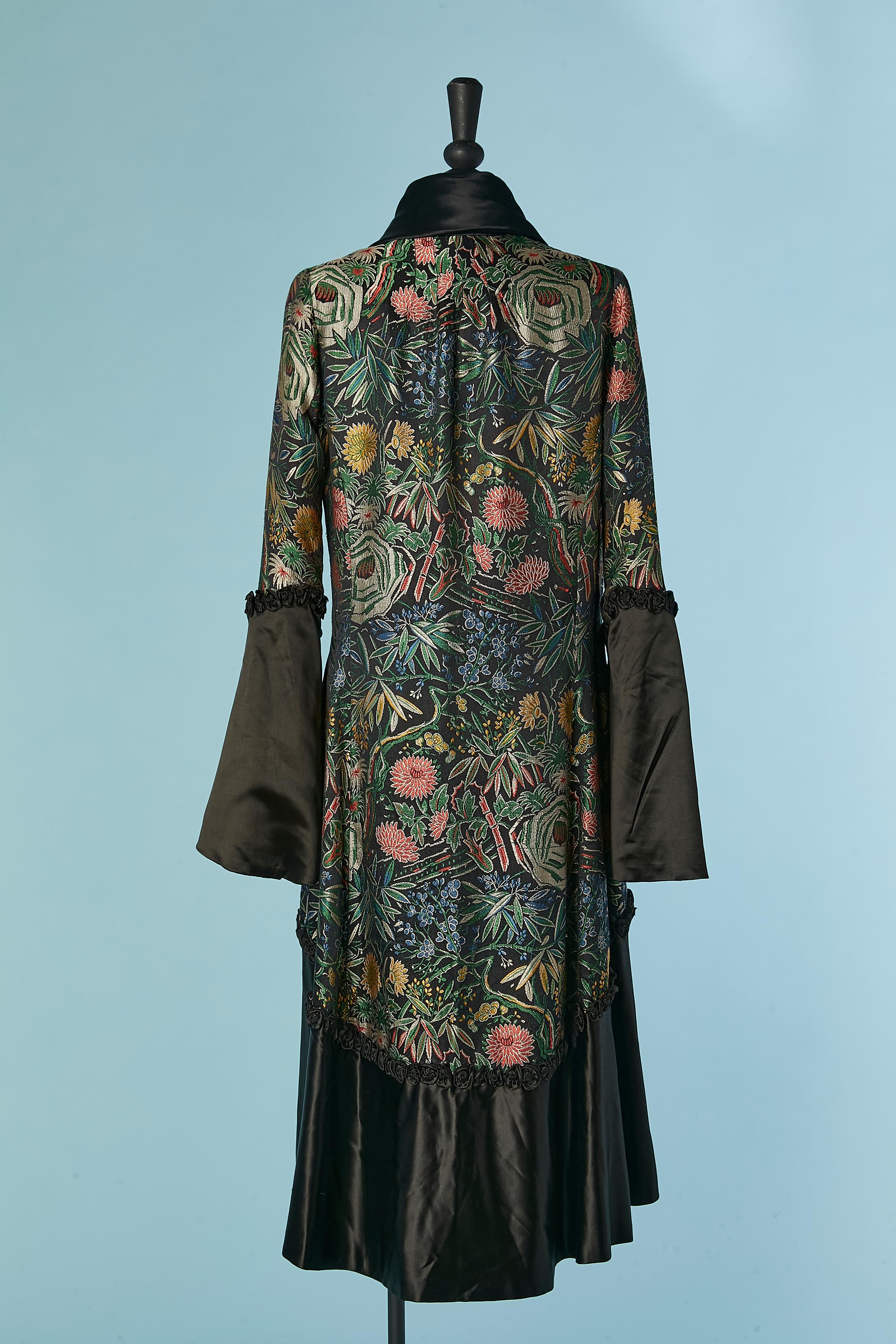 Brocade and black satin evening coat Circa 1925 For Sale 1