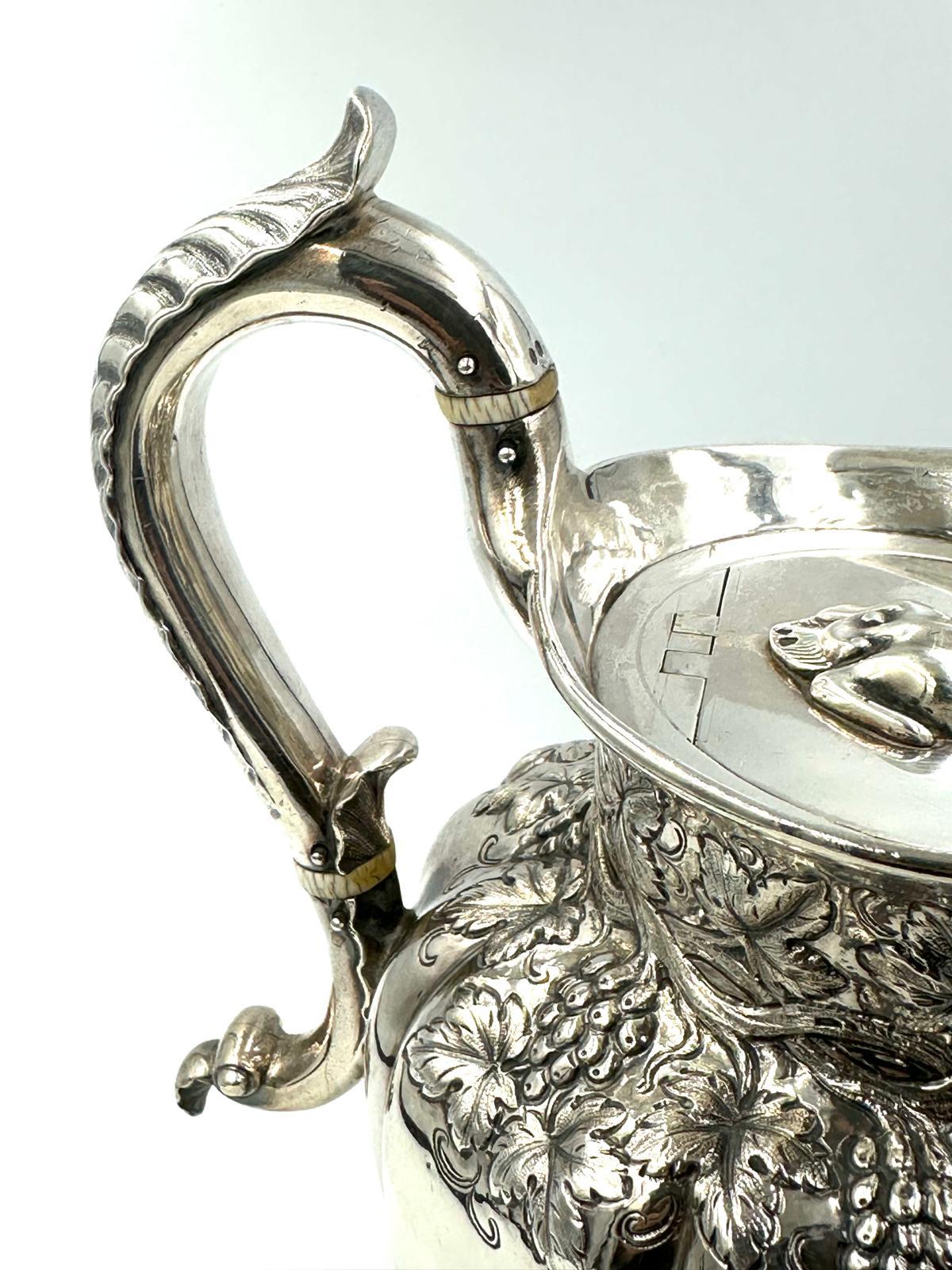 Victorian 925 sterling silver wine pitcher Jonh Tapley London 1837 For Sale 3