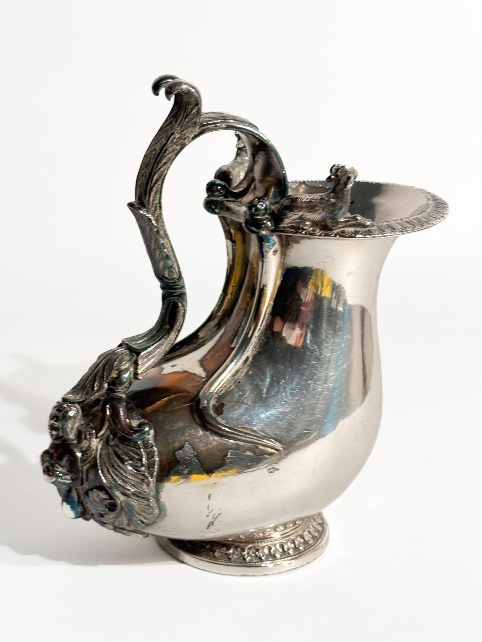 Brocca in Argento Inglese Londinese del 1834 in vendita 2